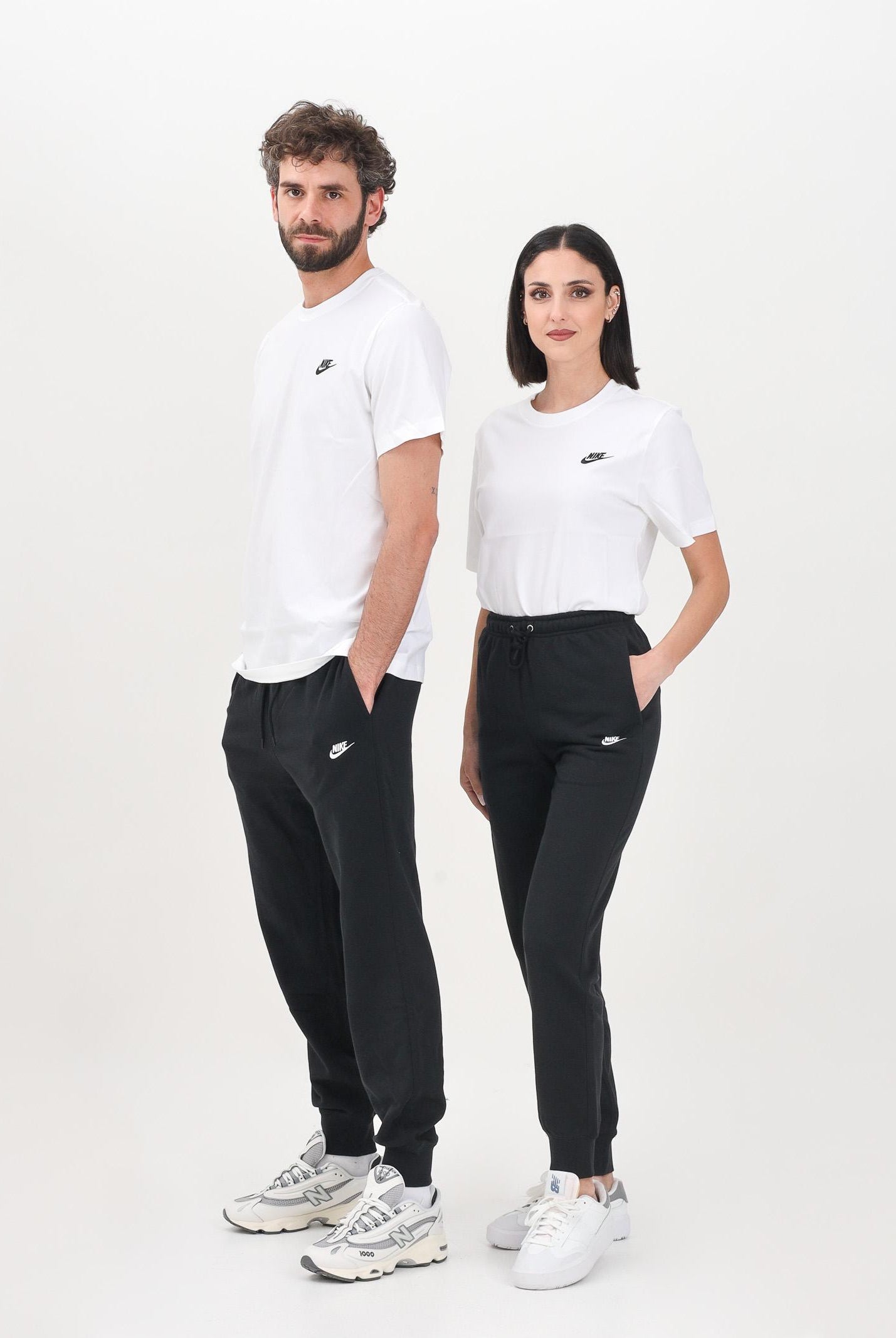 NIKE Pantalone sportivo Nike Club nero per uomo e donna FN3801 010 NIKE