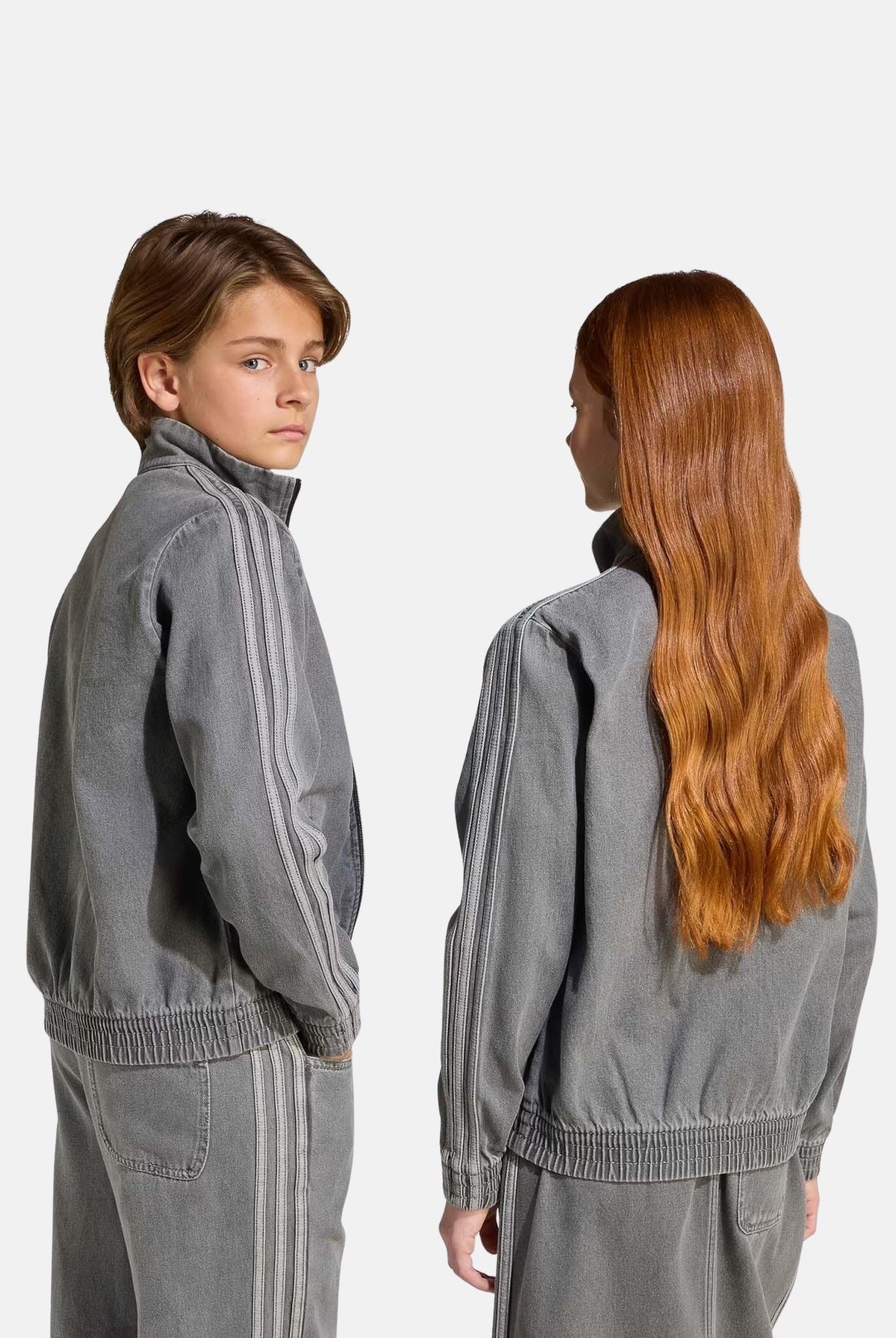 ADIDAS ORIGINALS Giubbotto di jeans Firebird in denim grigio per bambino e bambina JV7801 . ADIDAS ORIGINALS