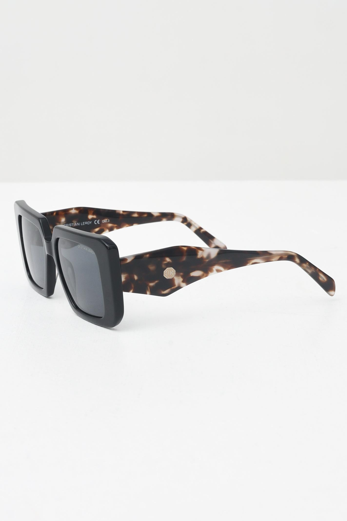 CRISTIAN LEROY Occhiali da sole da donna con montatura squadrata in acetato nero lucido e aste in fantasia tartarugata 25072 01 CRISTIAN LEROY