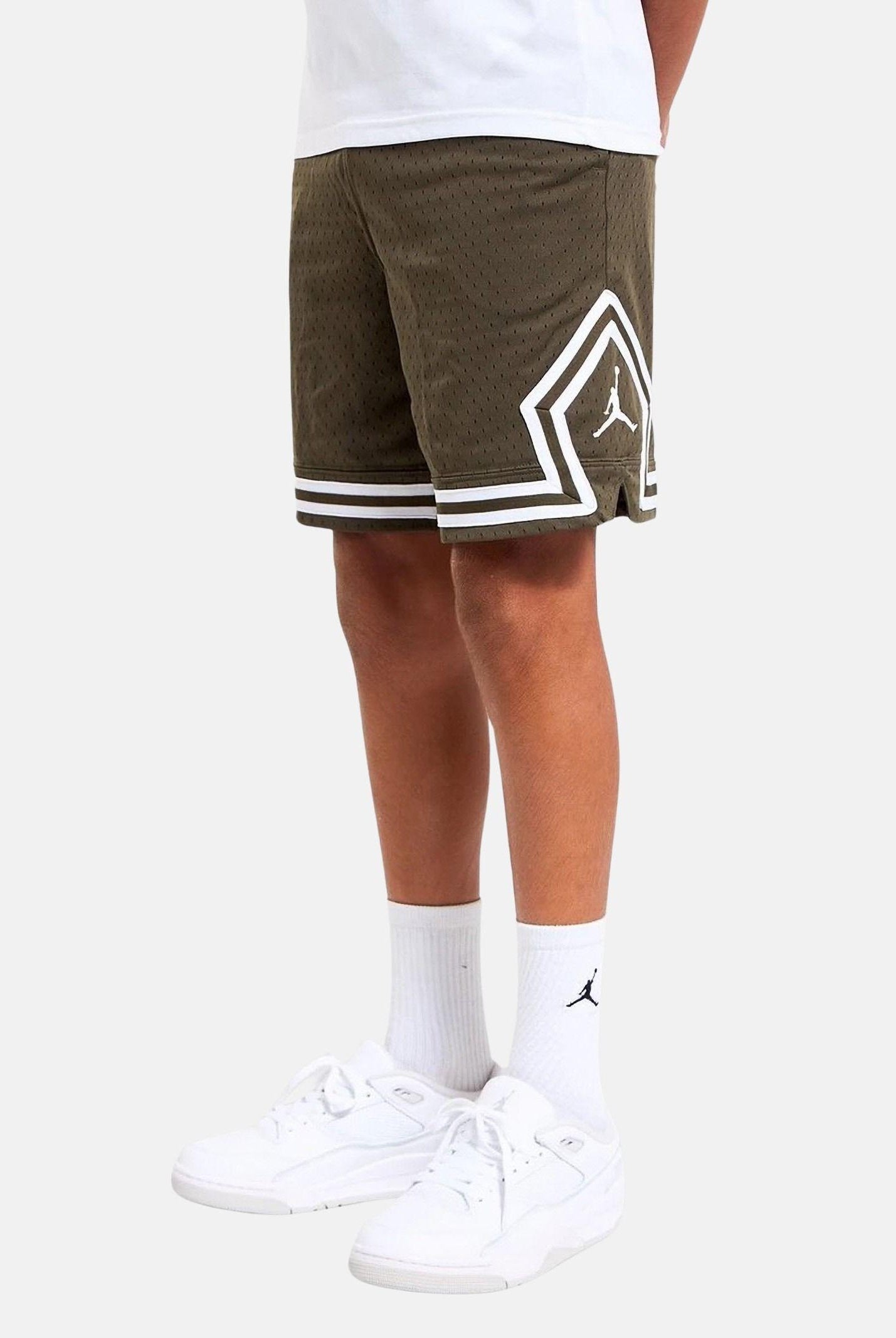 JORDAN Shorts Dri-FIT Diamond verde militare per bambino e bambina 95D313 F84 JORDAN