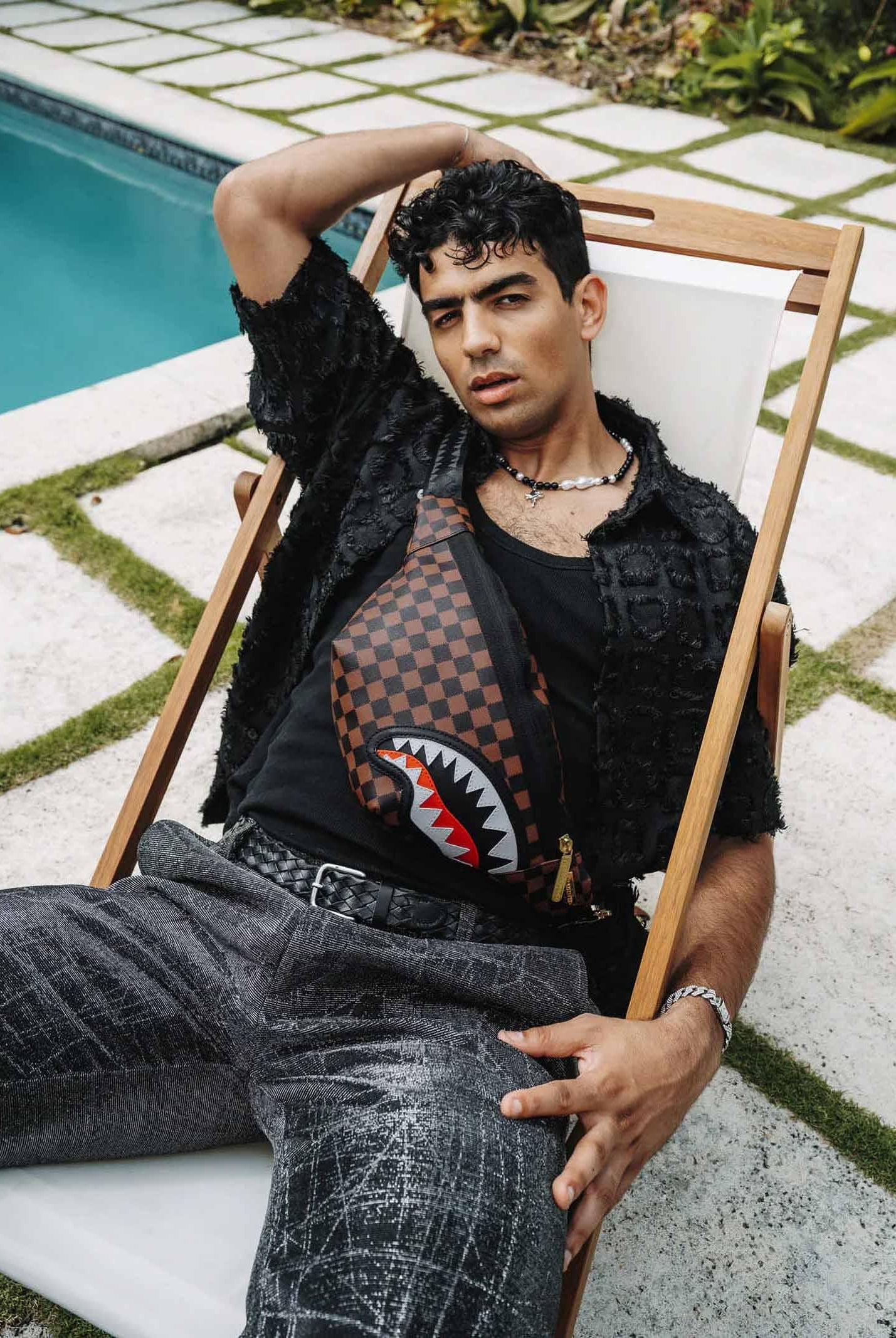 SPRAYGROUND Marsupio Sawtooth Sharks In Paris marrone per uomo e donna 910B7844NSZ . SPRAYGROUND