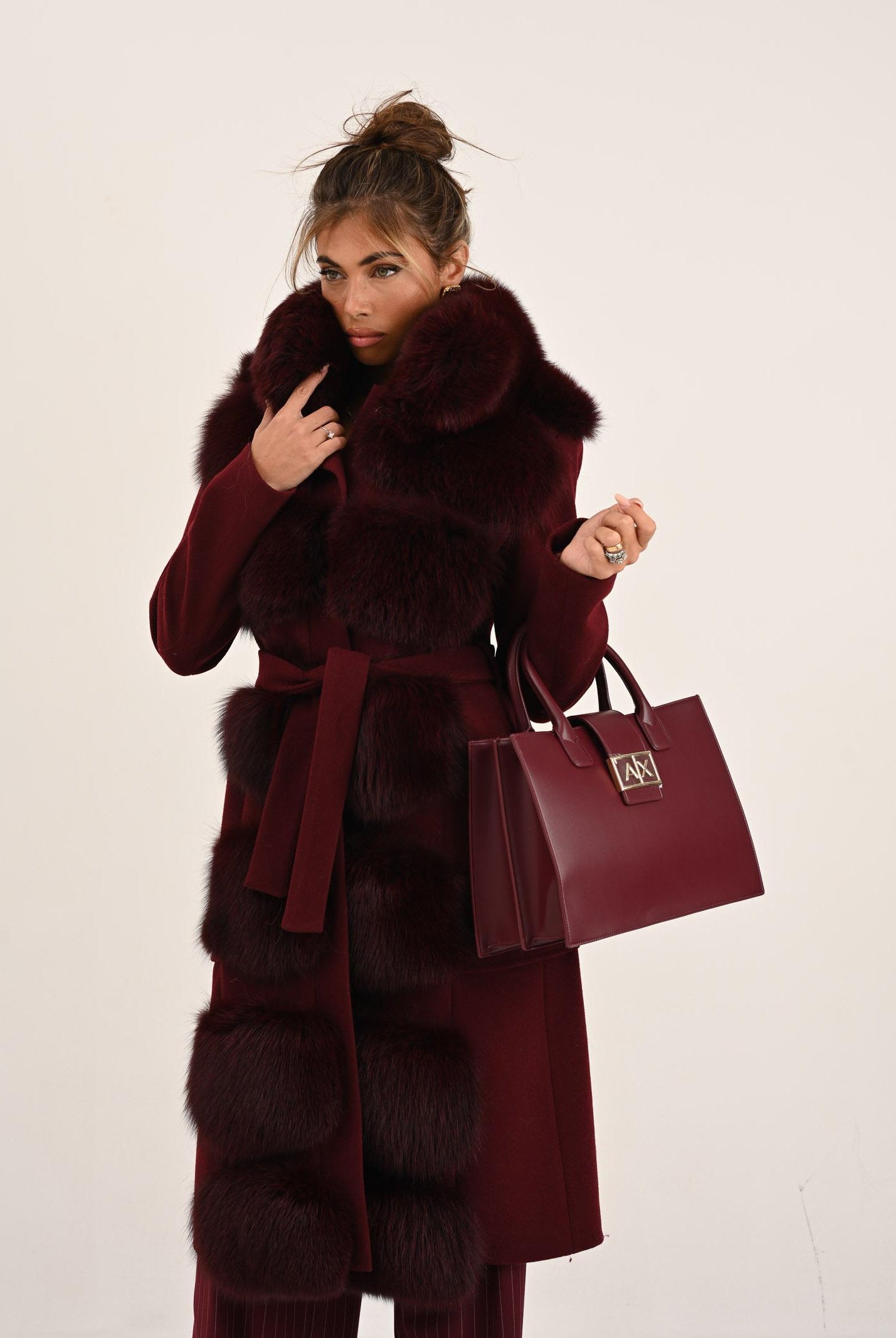 YES LONDON Cappotto bordeaux da donna con dettagli in vera pelliccia di volpe CD1207 BDX YES LONDON