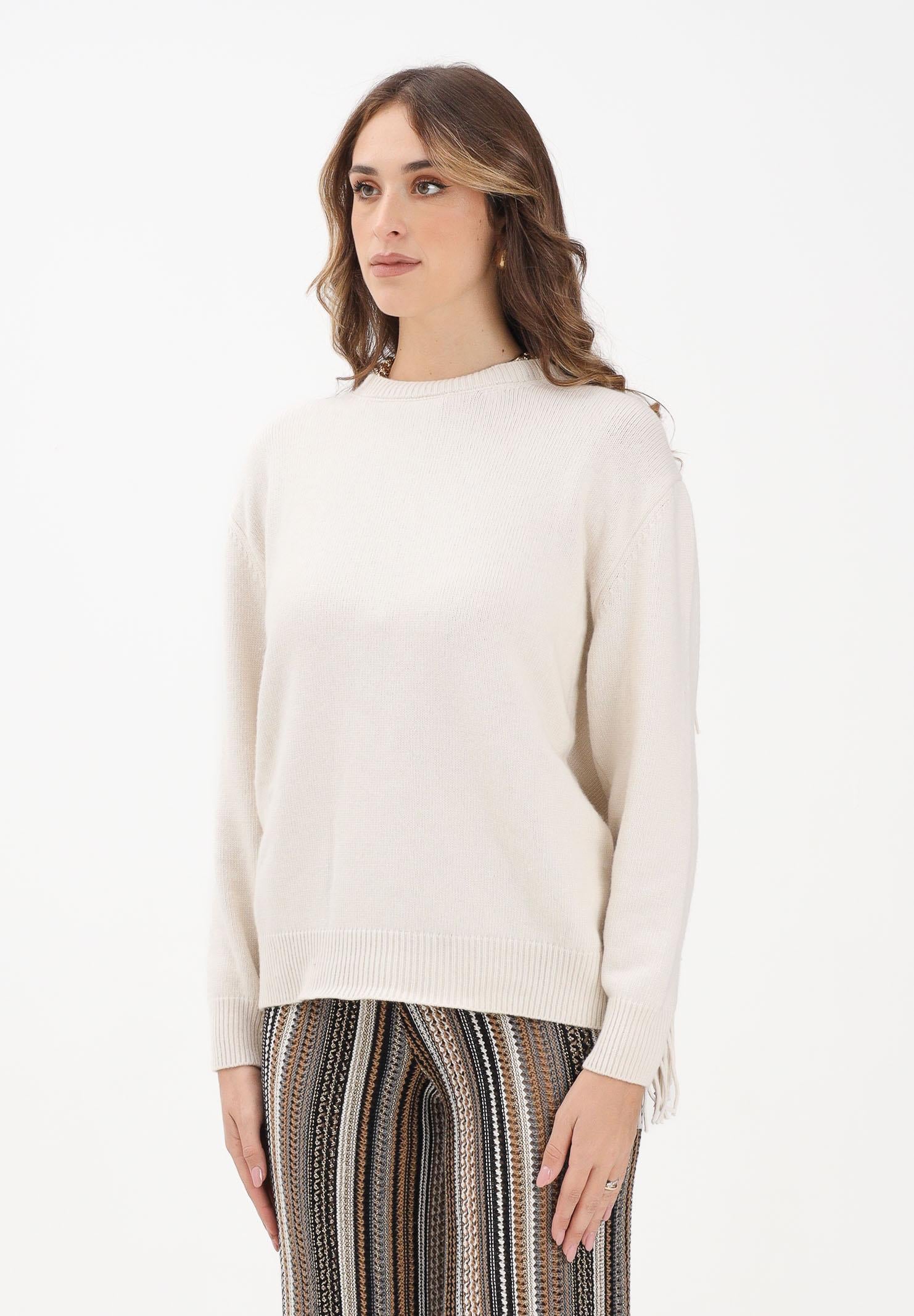 AKEP Maglioncino girocollo panna da donna in maglia rasata con frange MGKD11074 V1 AKEP