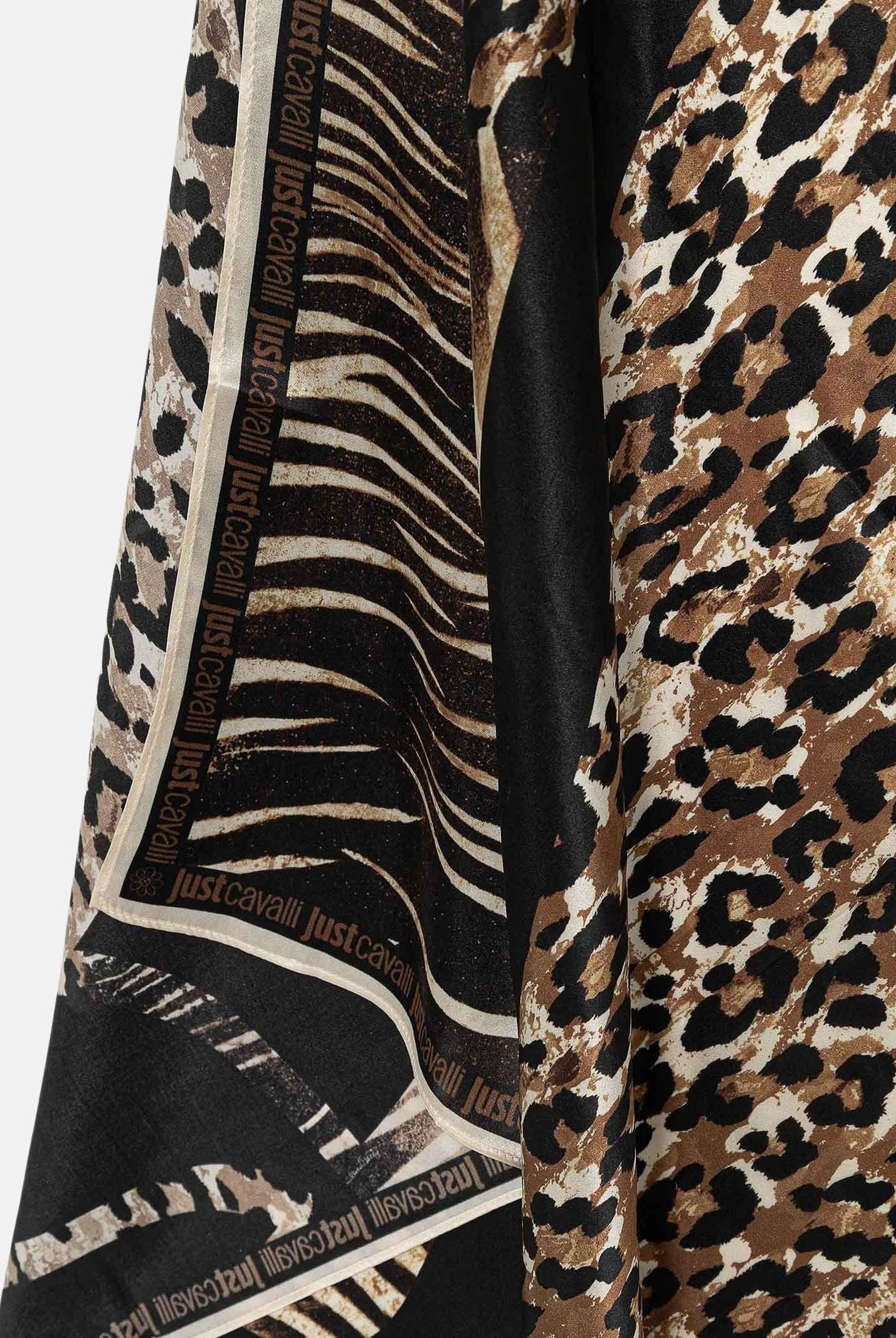 JUST CAVALLI Foulard beige e nero da donna realizzato con stampa animalier 80RA2H01ZG321 R83 JUST CAVALLI