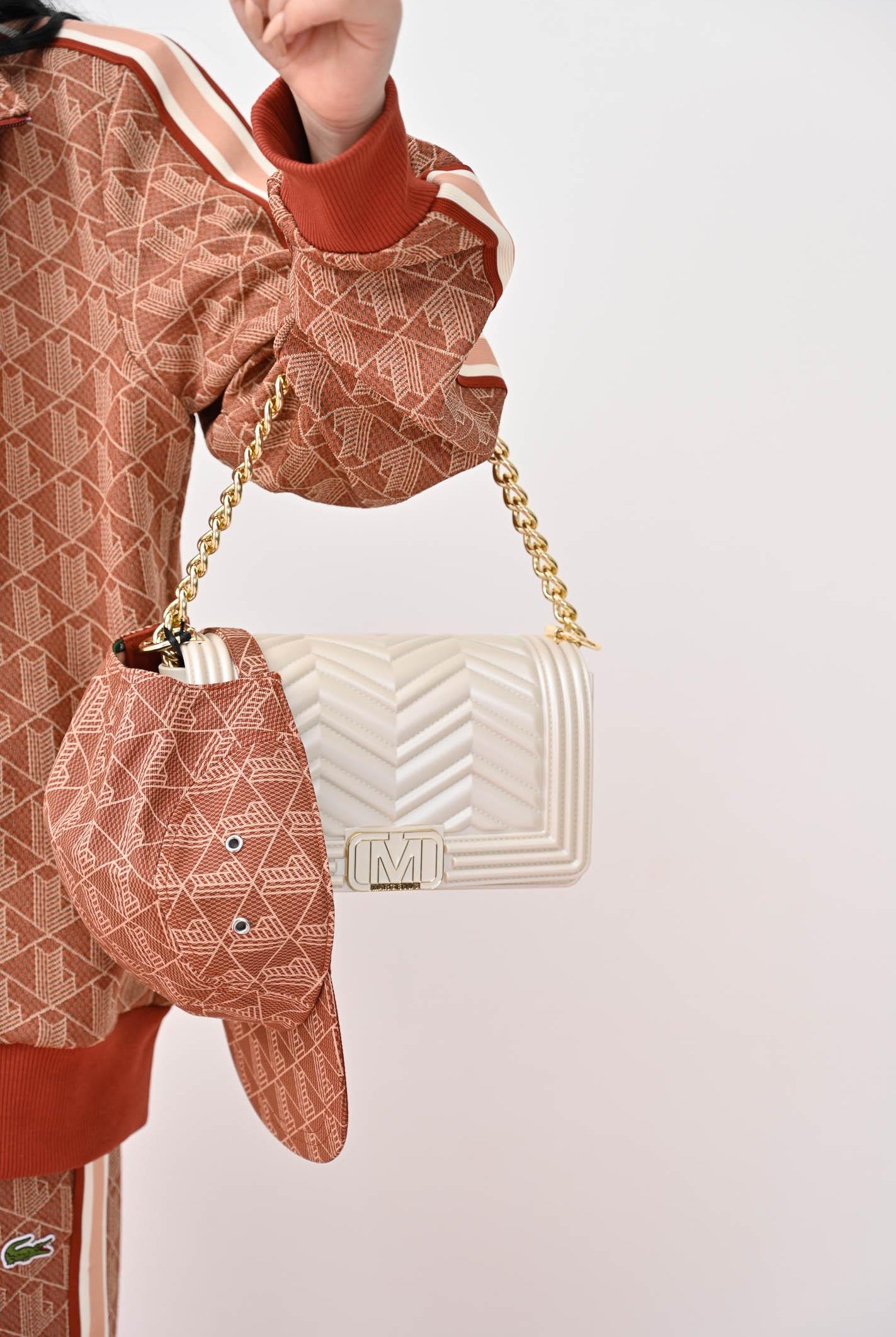 LACOSTE Cappello con visiera marrone chiaro per uomo e donna caratterizzato da stampa monogram RK0763 HHI LACOSTE