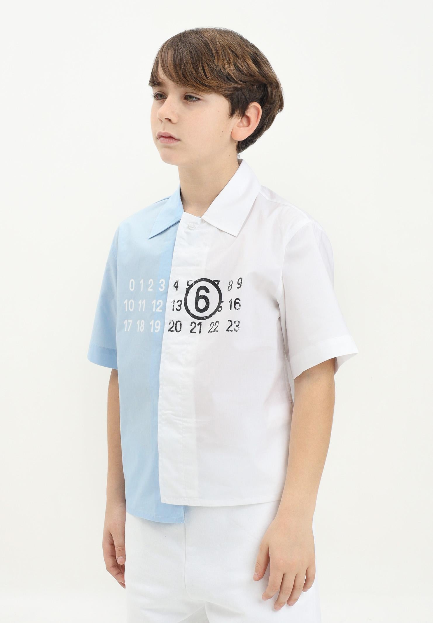 MAISON MARGIELA Camicia a maniche corte bianca e azzurra per donna, ragazzi e bambini con stampa Numbers M60761MM014 M6C29 MAISON MARGIELA