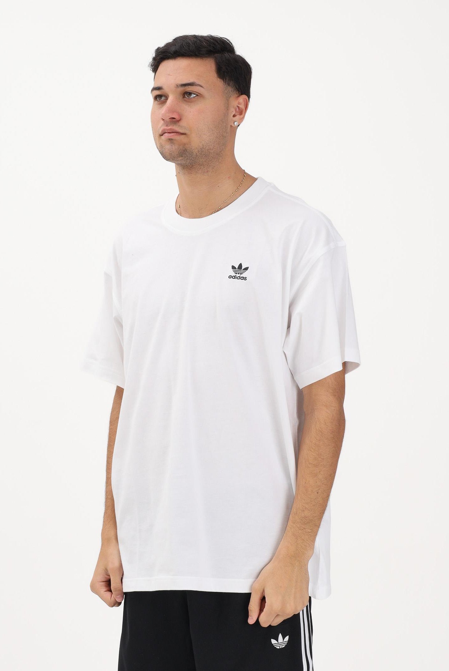 ADIDAS ORIGINALS T-shirt a manica corta Trefoil Essentials Oversized bianca da uomo JD0373 . ADIDAS ORIGINALS