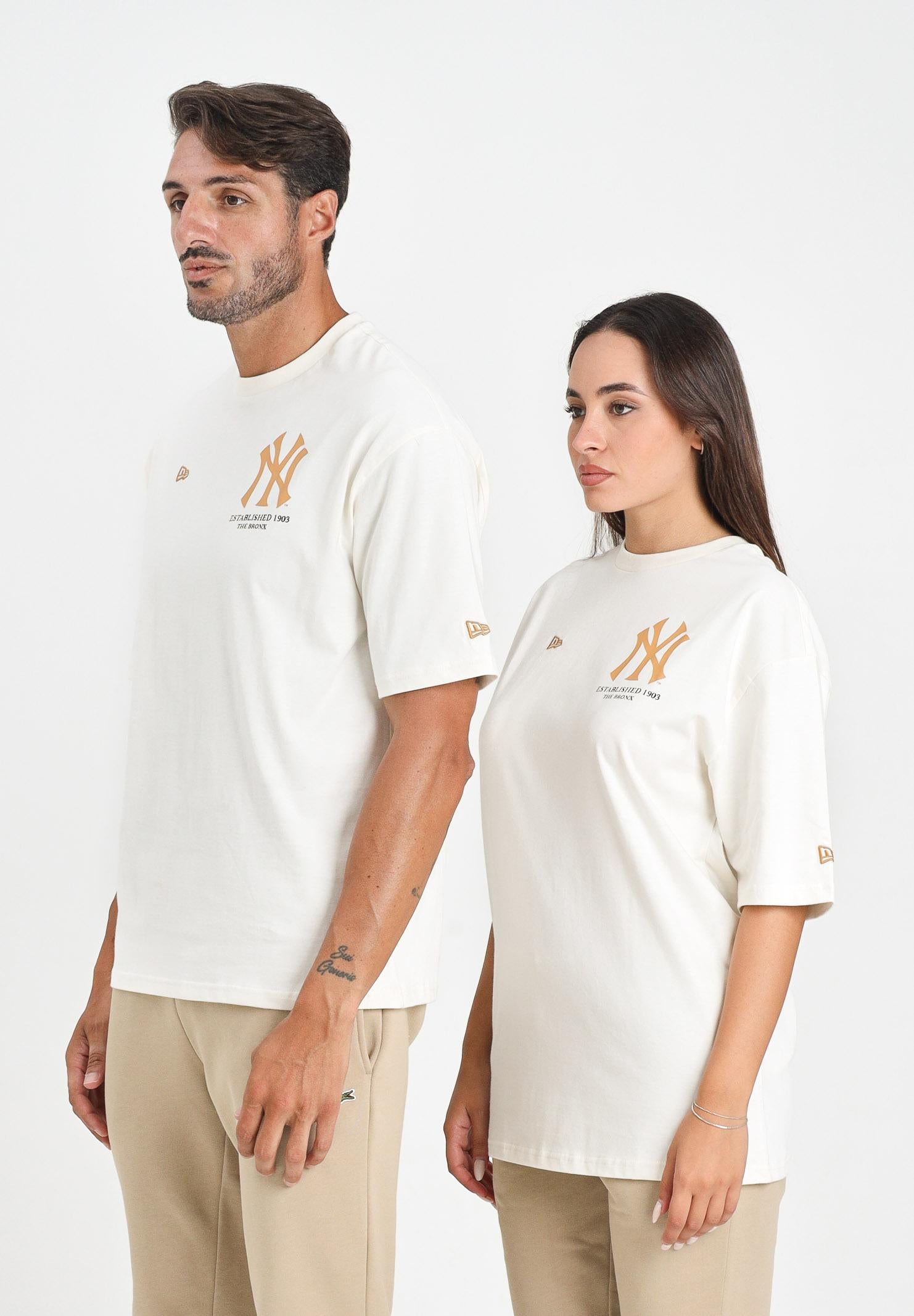 NEW ERA T-shirt a manica corta New York Yankees MLB Baseball Graphic panna per uomo e donna 60667854 NEW ERA