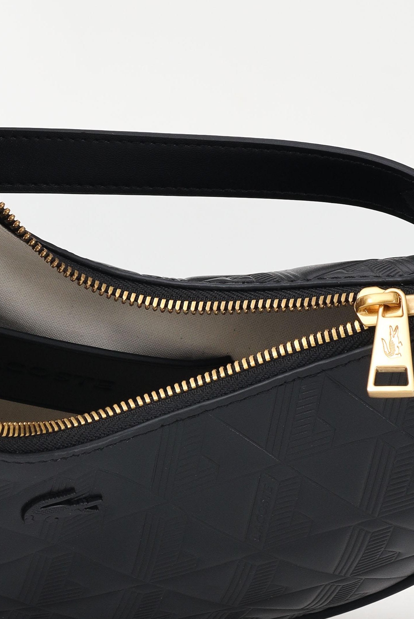 LACOSTE Borsa a spalla nera da donna in pelle goffrata Maheki NF4710 000 LACOSTE