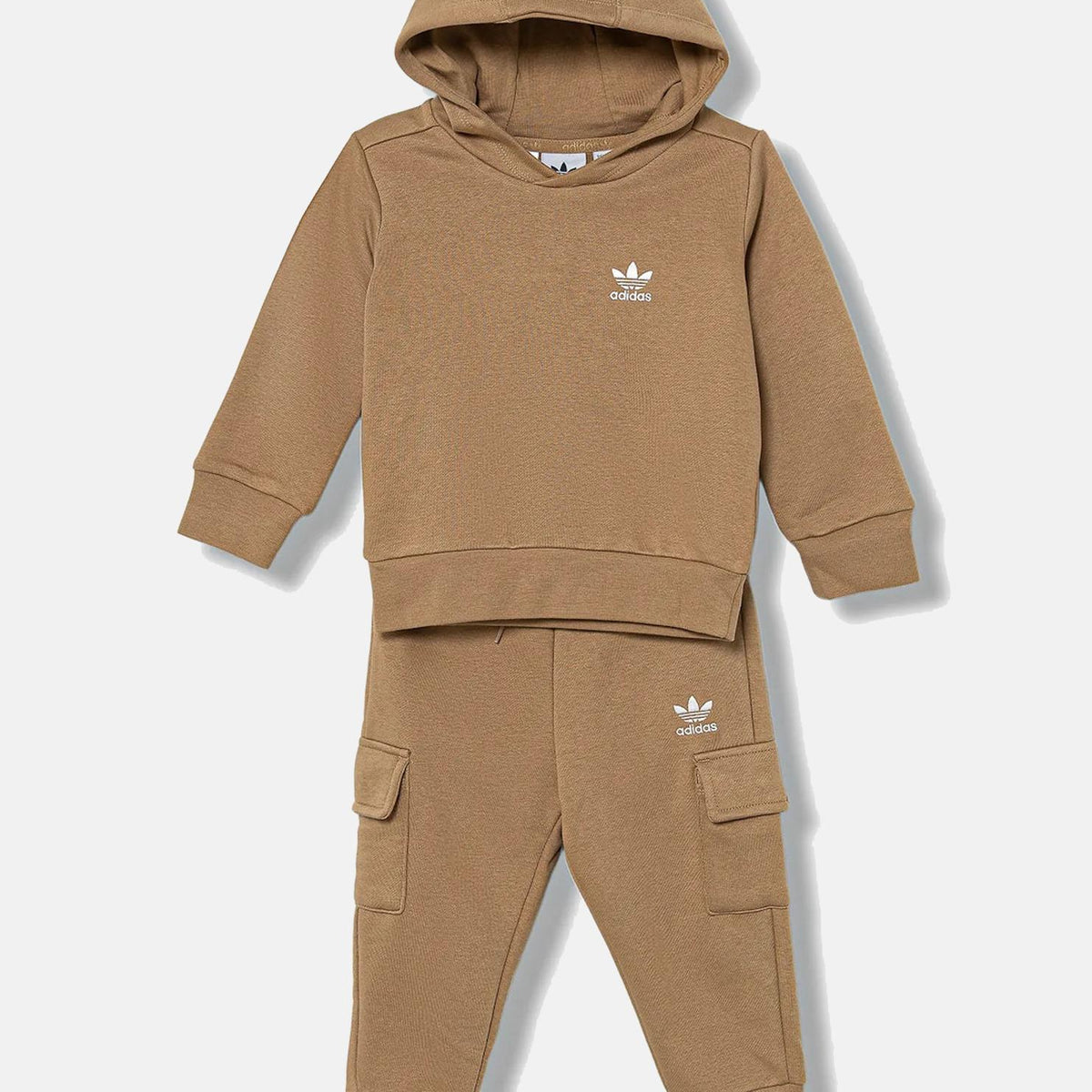 ADIDAS ORIGINALS Baby Cargo Tracksuit in Beige – Pavidas