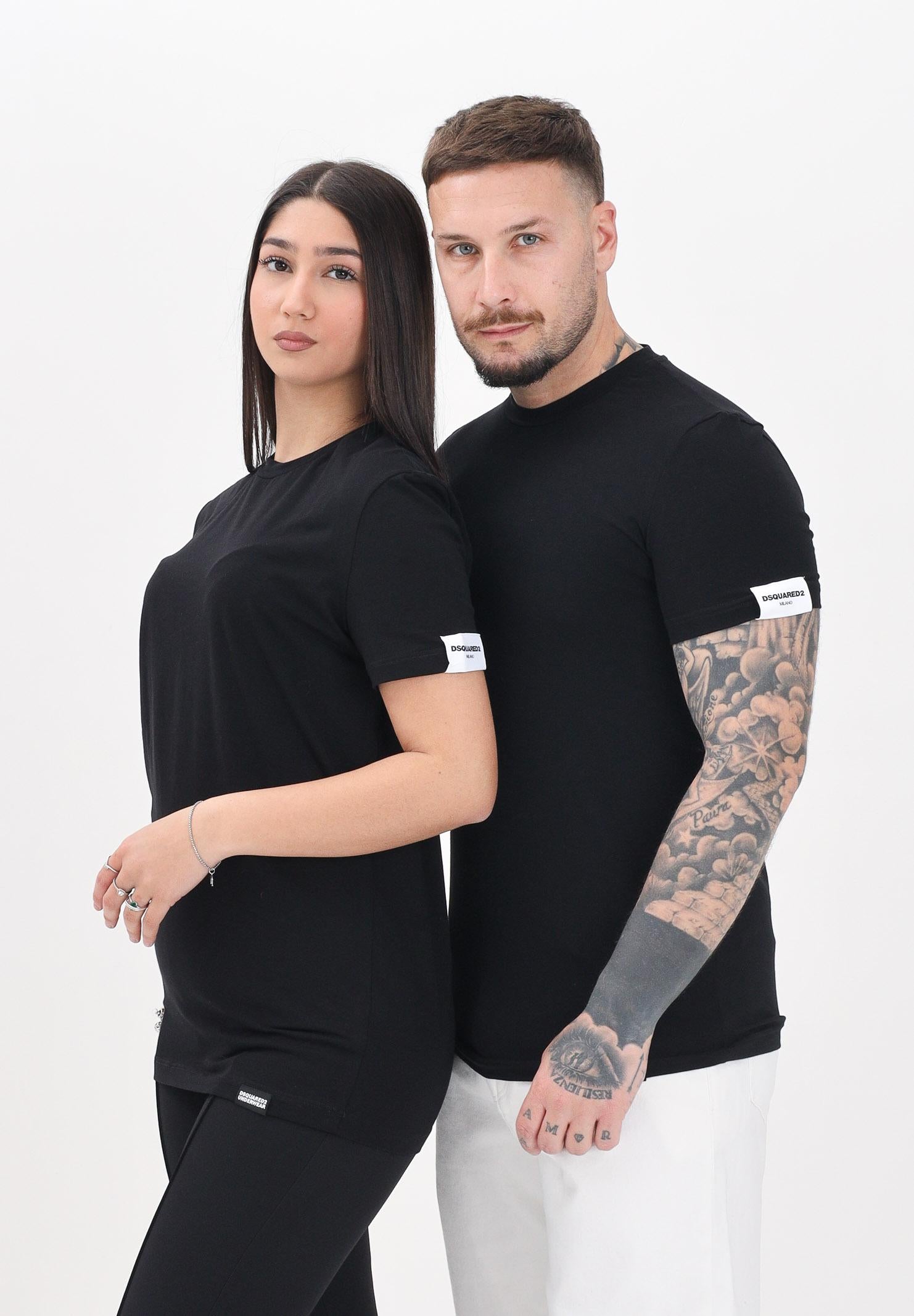 DSQUARED2 T-shirt a manica corta nera per uomo e donna con patch logo D9M205720 001 DSQUARED2