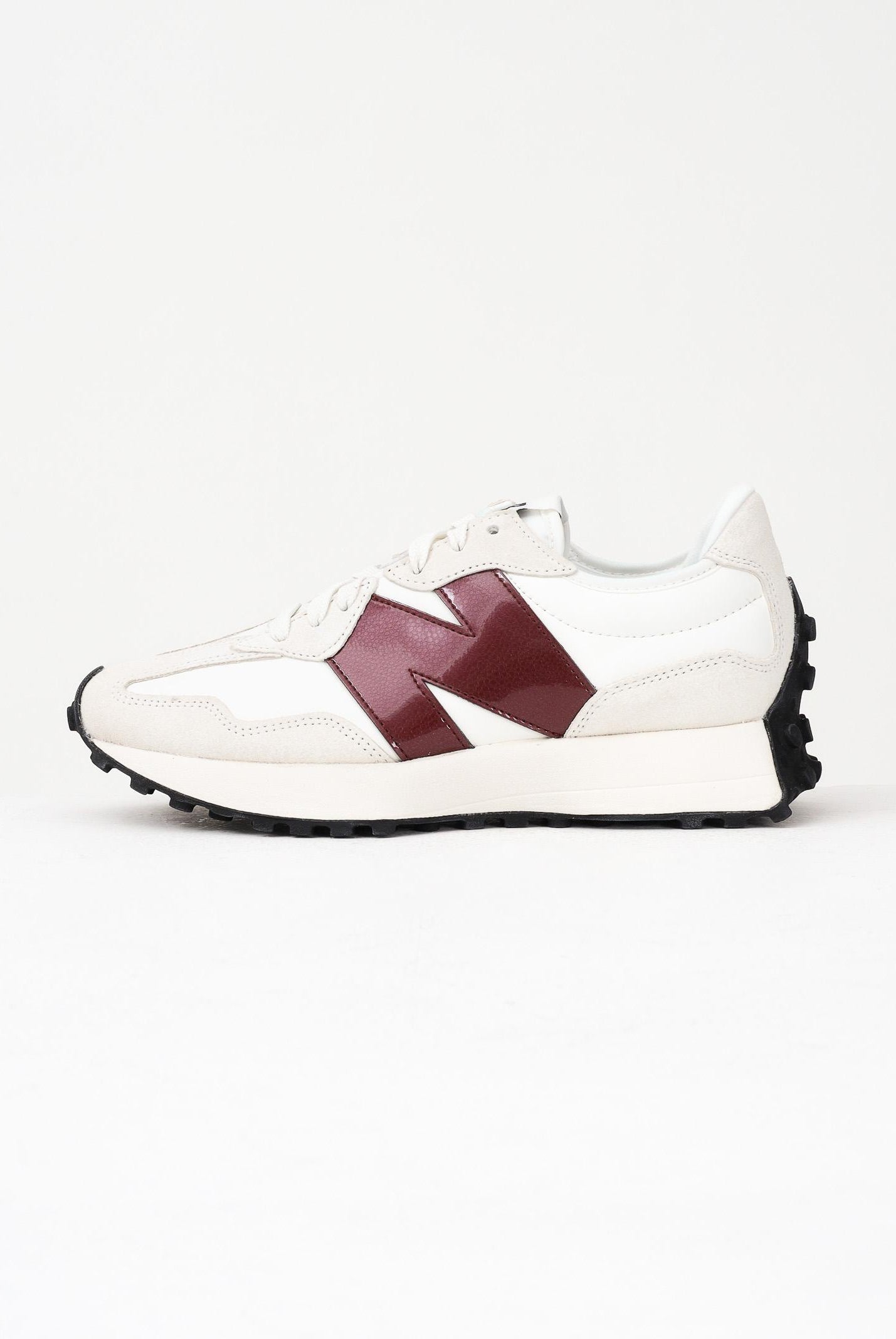 NEW BALANCE Sneakers 327 bianche per uomo e donna WS327JWC . NEW BALANCE