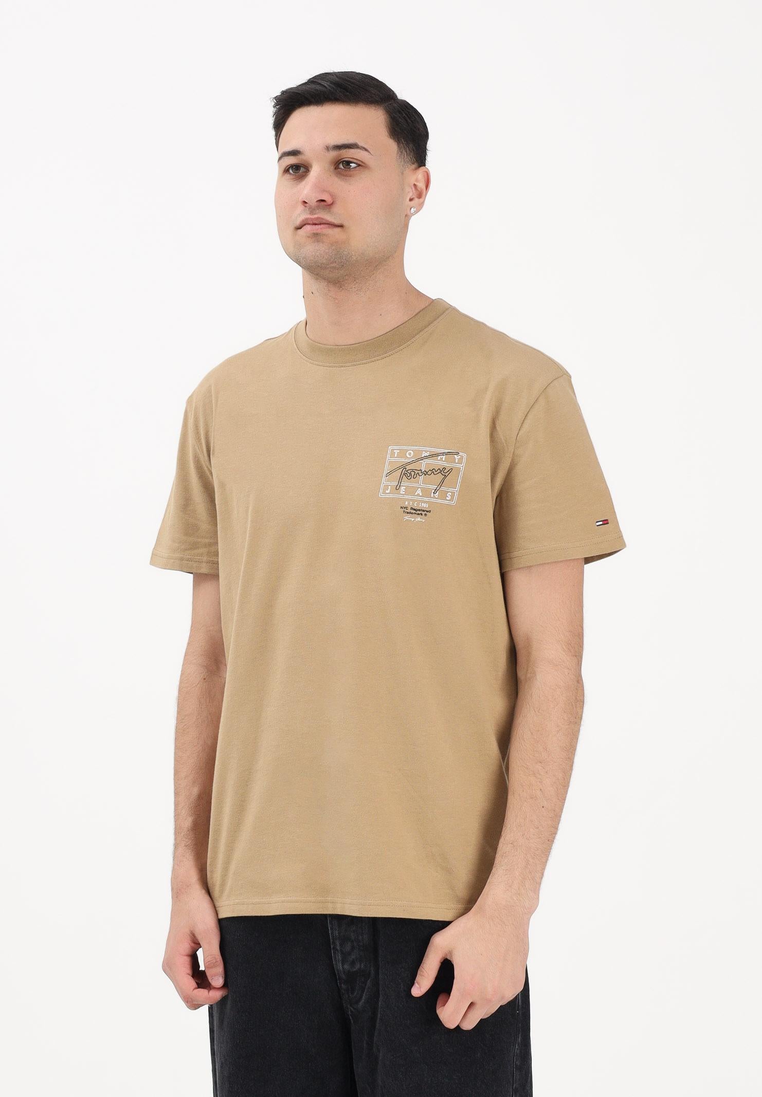 TOMMY JEANS T-shirt a manica corta Signature beige da uomo DM0DM22319 AEN TOMMY JEANS