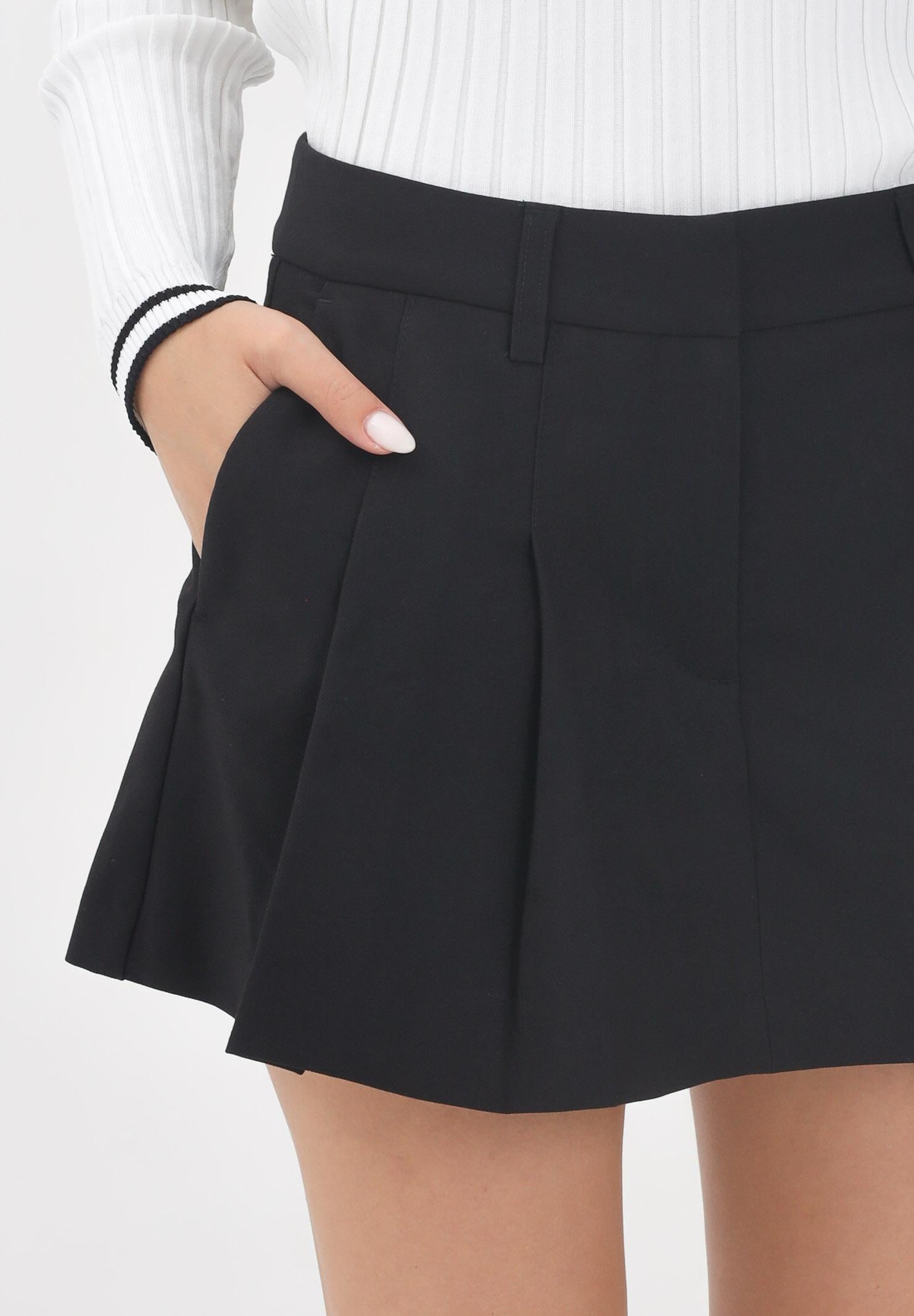 ONLY Pantagonna nero a pieghe da donna 15348347 Black ONLY