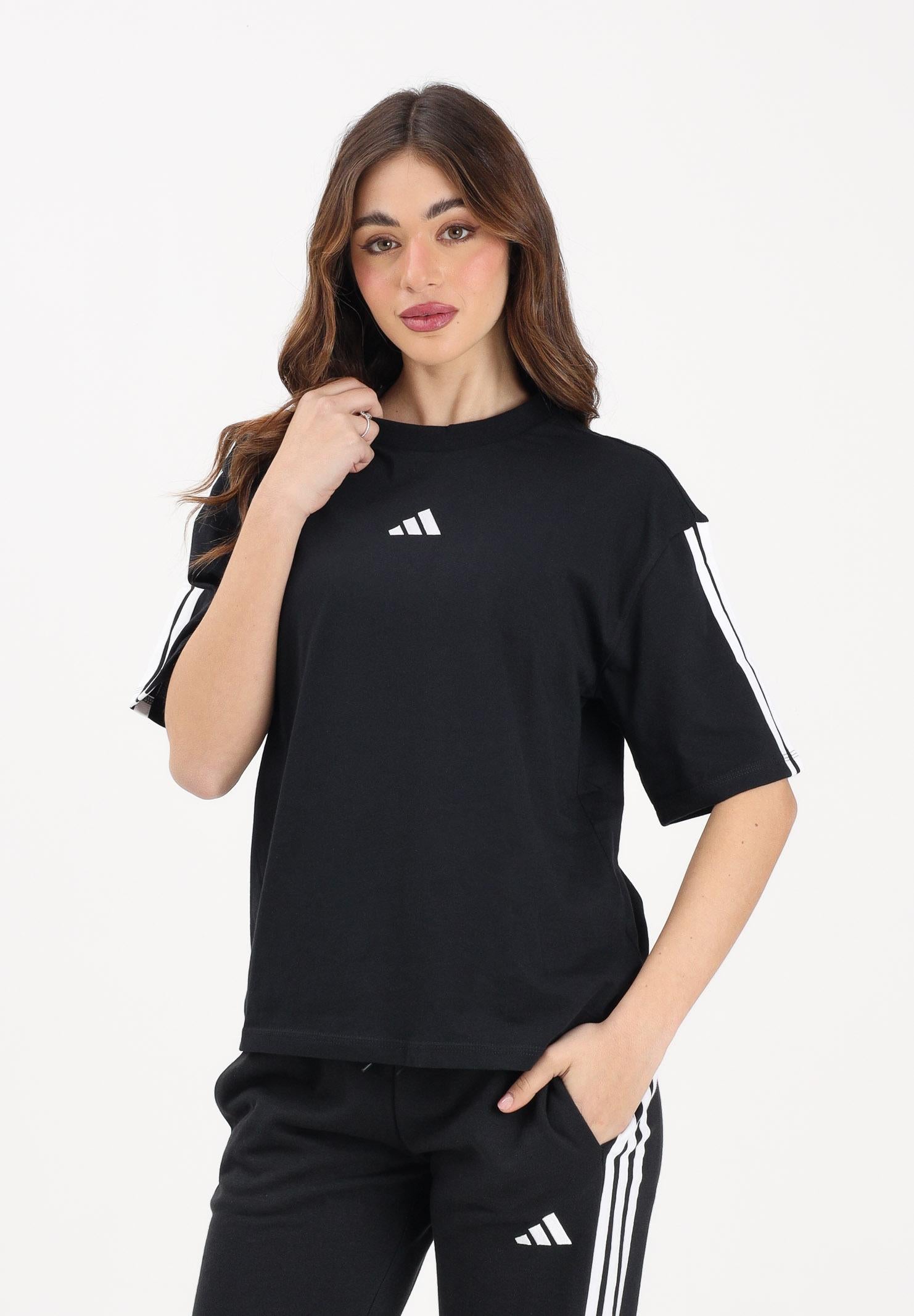 ADIDAS PERFORMANCE T-shirt a manica corta Essentials 3-Stripes Boyfriend nera da donna JC5960 . ADIDAS PERFORMANCE