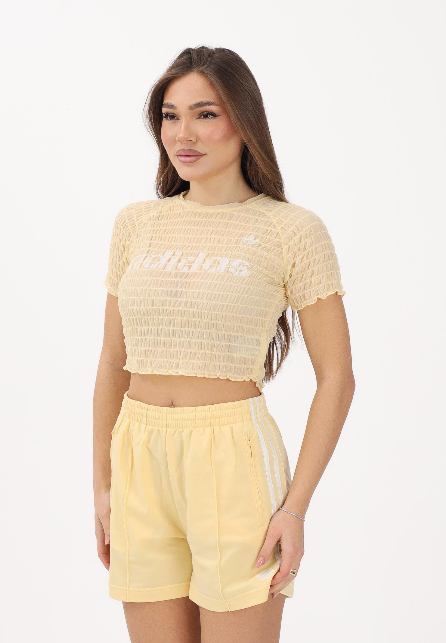 ADIDAS ORIGINALS T-shirt a manica corta SMOCKED CALI gialla da donna KE3431 . ADIDAS ORIGINALS