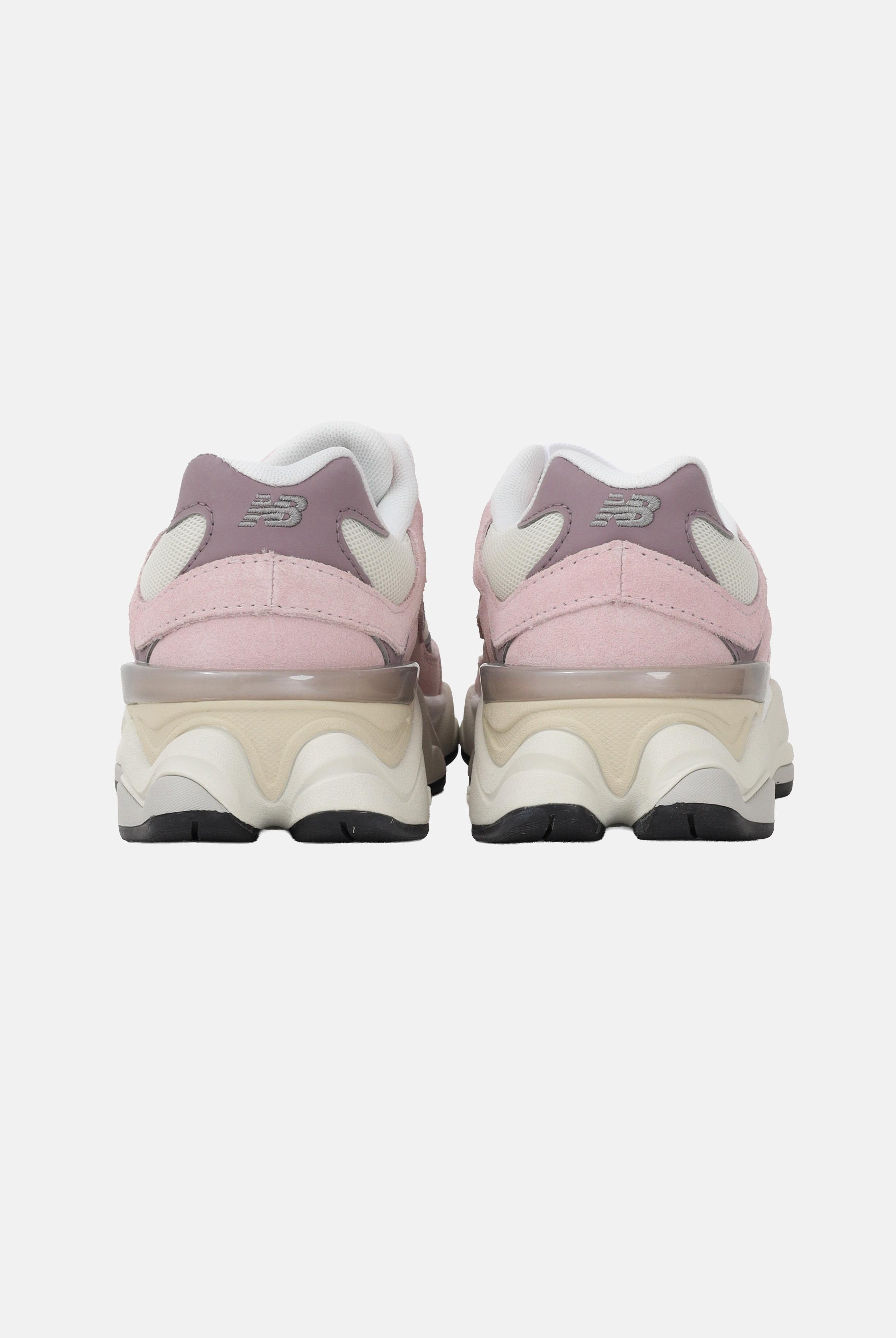 NEW BALANCE Sneakers 9060 rosa da donna GC9060BE . NEW BALANCE