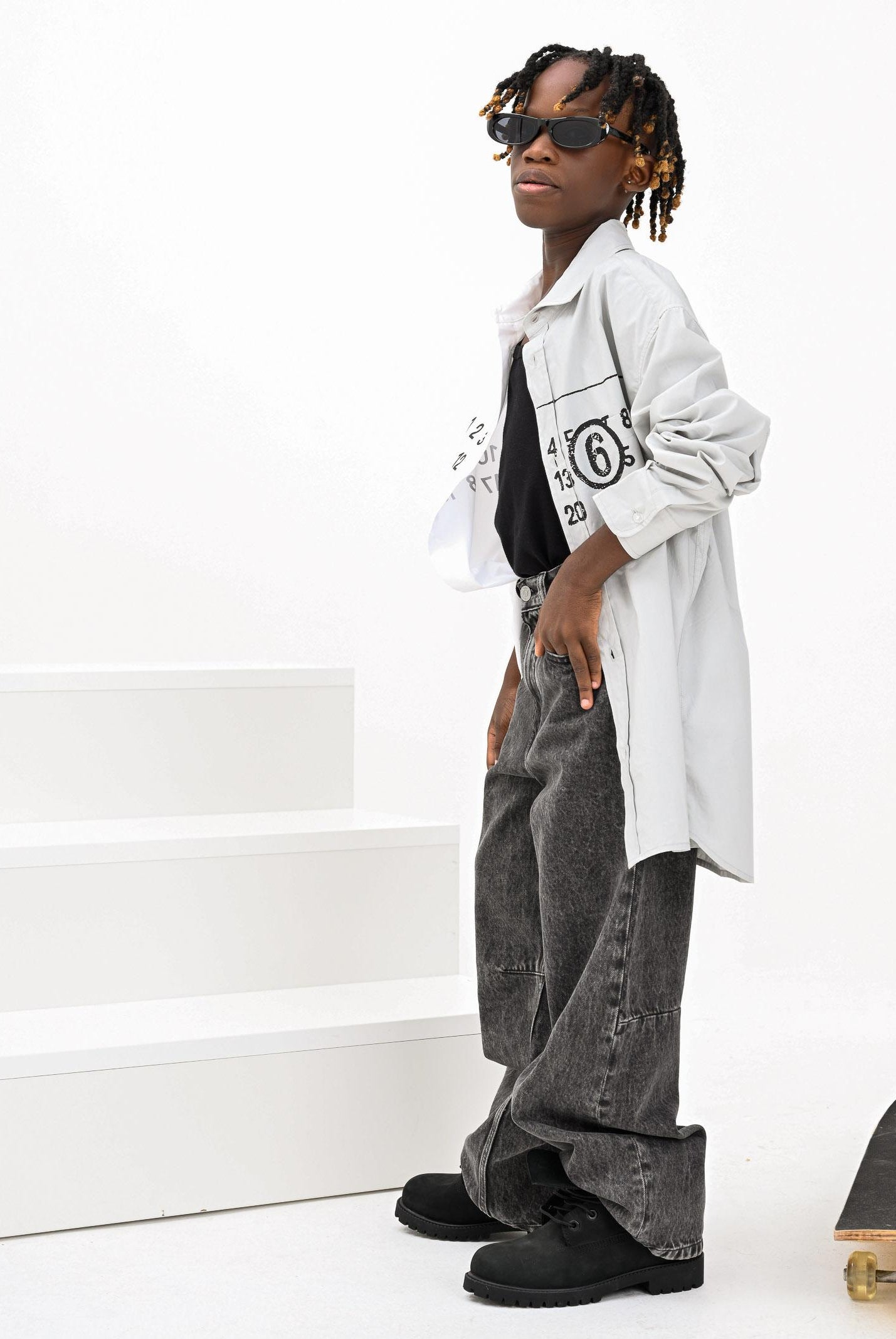 MAISON MARGIELA Camicia a manica lunga bianca e grigia per donna, ragazzi e bambini con stampa logo M60860MM014 M6C36 MAISON MARGIELA