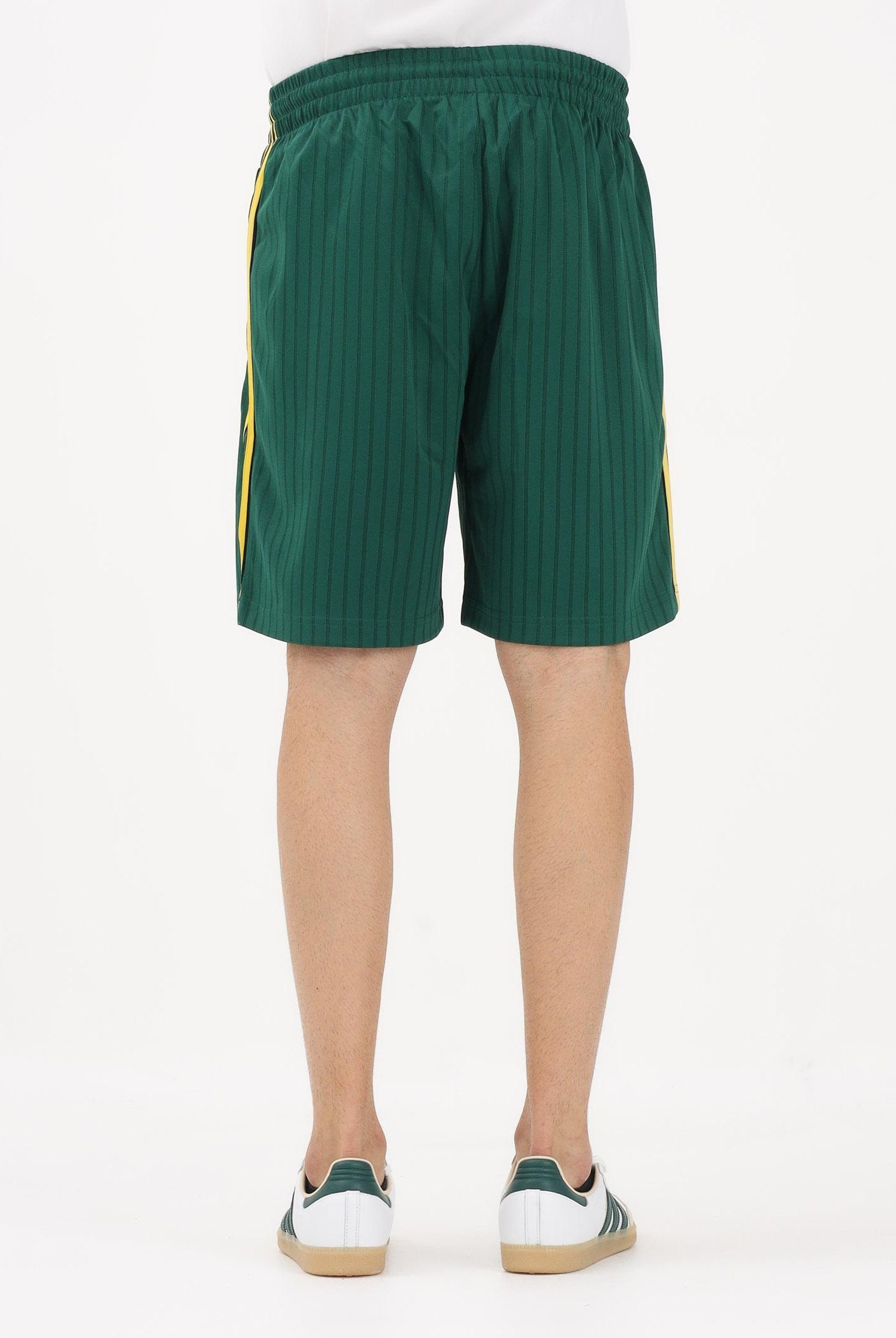ADIDAS ORIGINALS Shorts sportivo FIREBIRD ENGINEERED STRIPES verde da uomo KS5504 . ADIDAS ORIGINALS