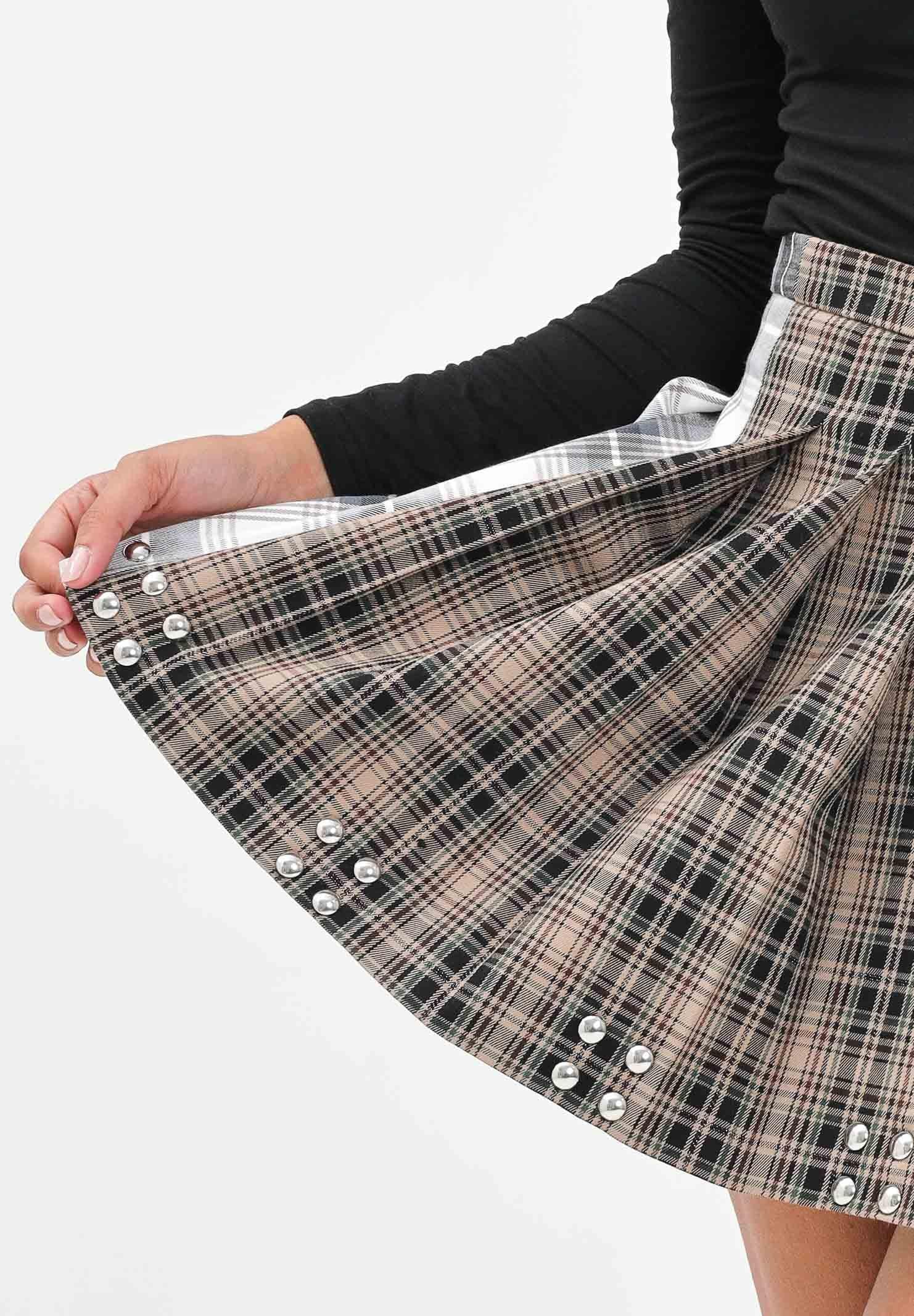 AKEP Gonna corta in tessuto tartan nei toni del beige, nero e bianco da donna GOKD11106 V1 AKEP