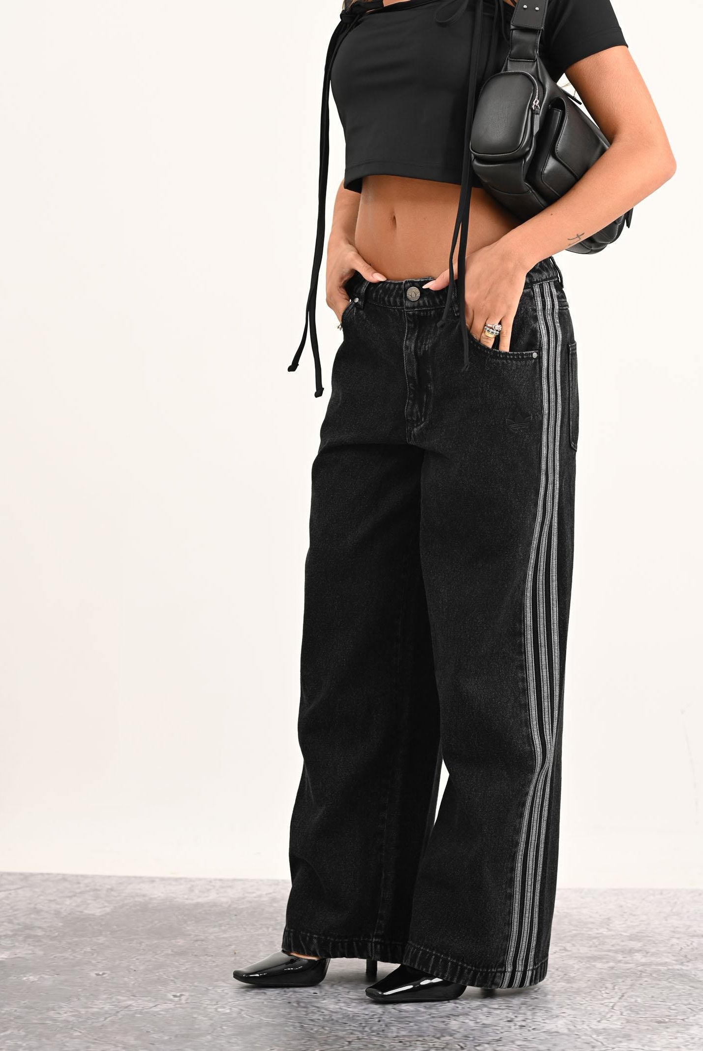 ADIDAS ORIGINALS Jeans adicolor Denim 3-Stripe nero da donna JD3109 . ADIDAS ORIGINALS