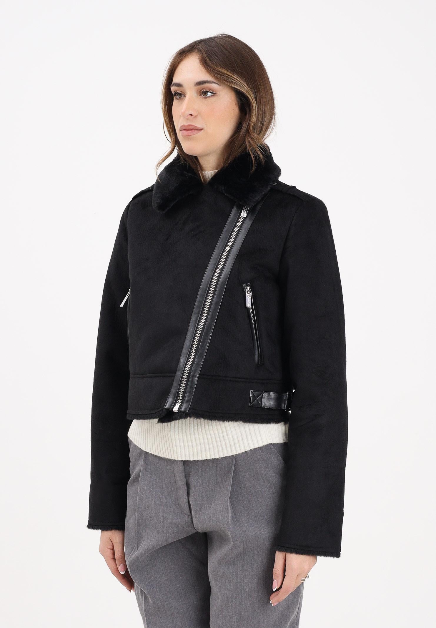 VICOLO Montone corto nero da donna TF0090 A99 VICOLO