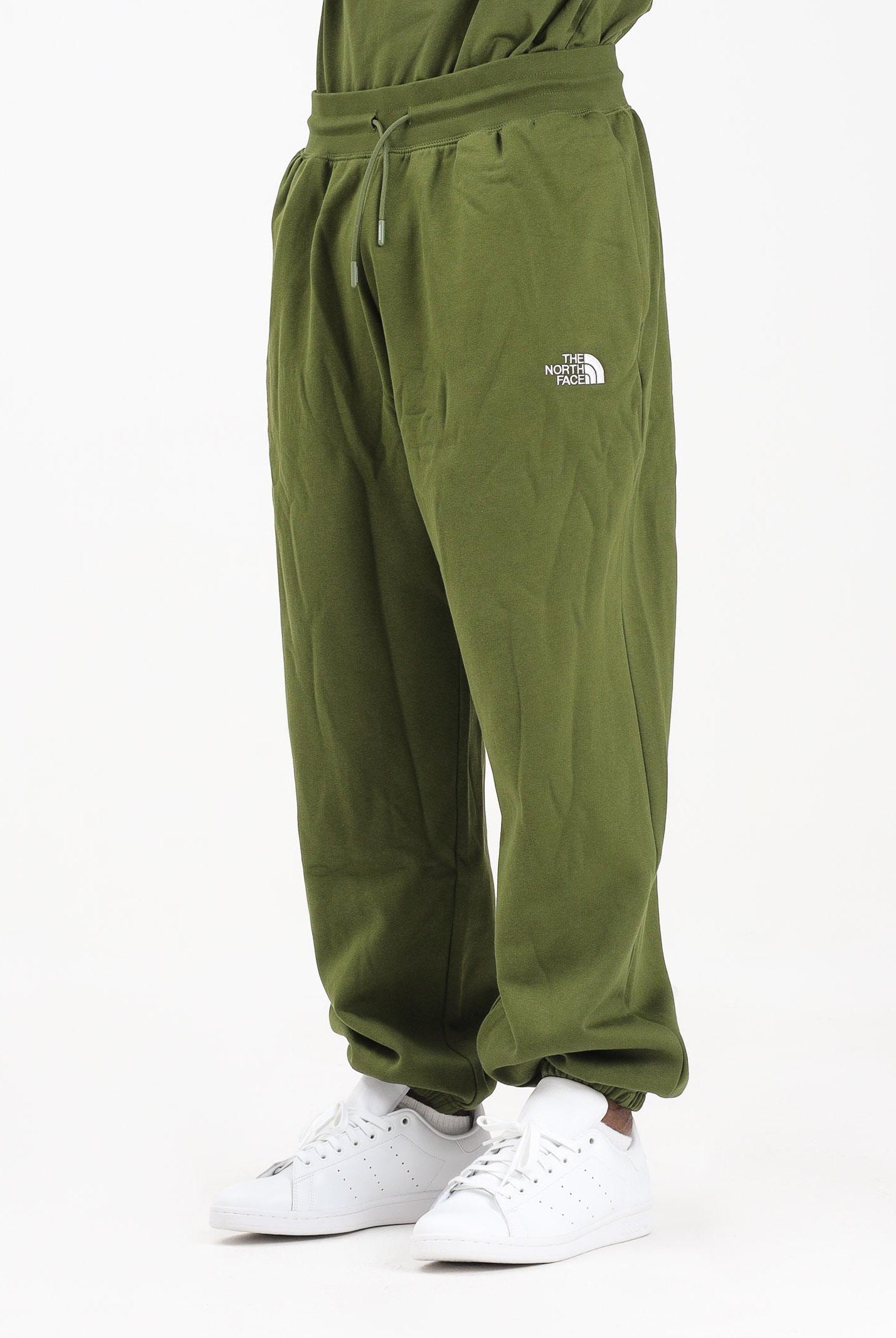 THE NORTH FACE Pantalone sportivo Essential Relaxed Straight verde da uomo NF0A8C1FBRI1 . THE NORTH FACE