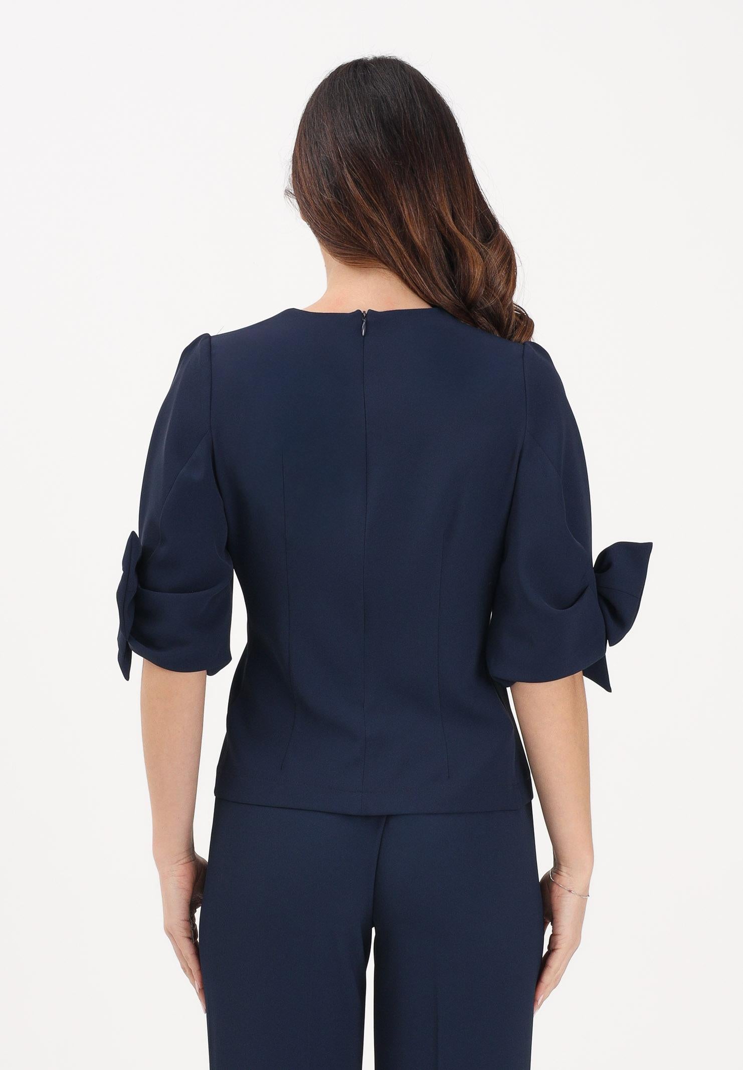 VICOLO Blusa blu da donna con fiocco applicato TAB0245 A89 VICOLO