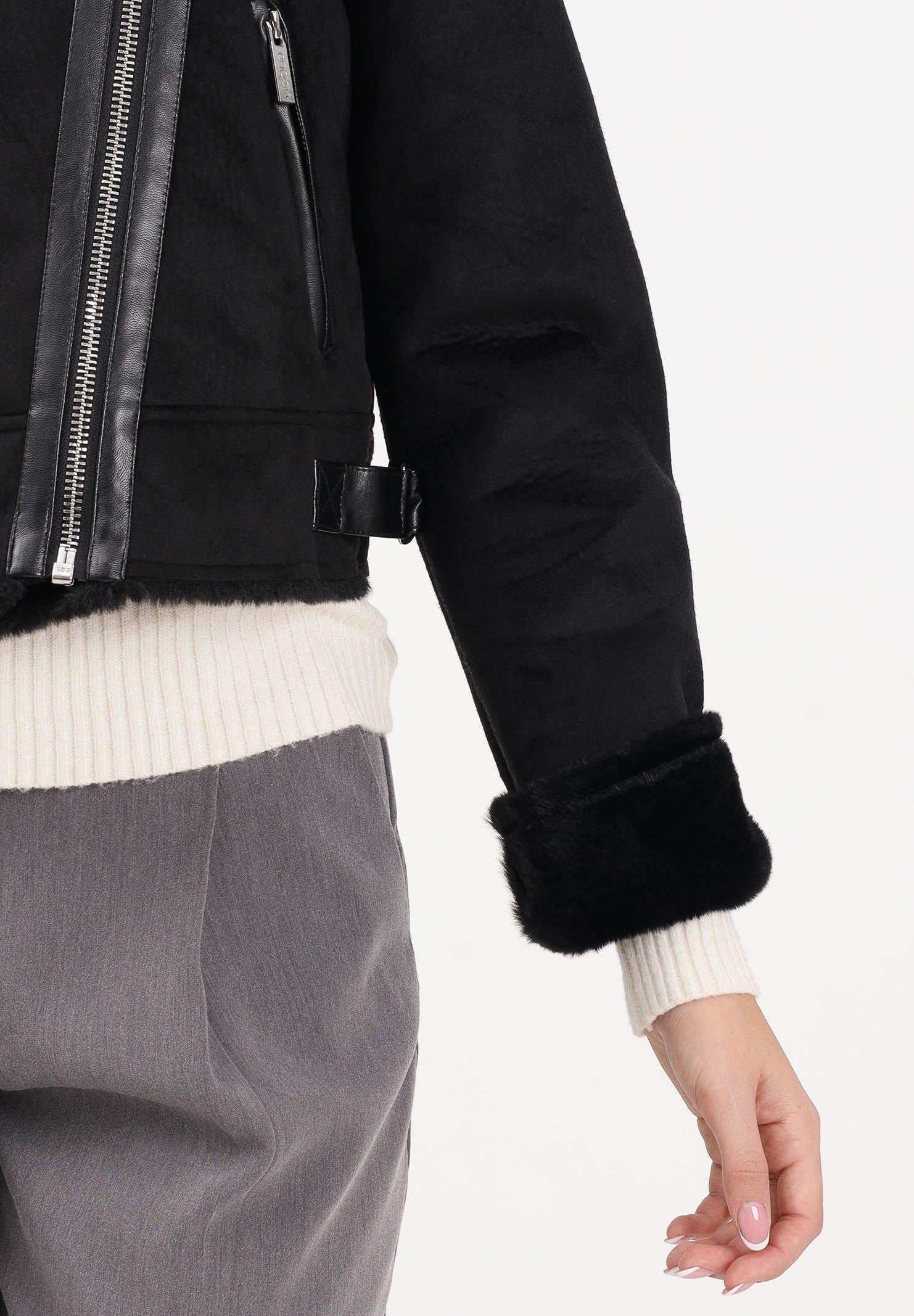 VICOLO Montone corto nero da donna TF0090 A99 VICOLO