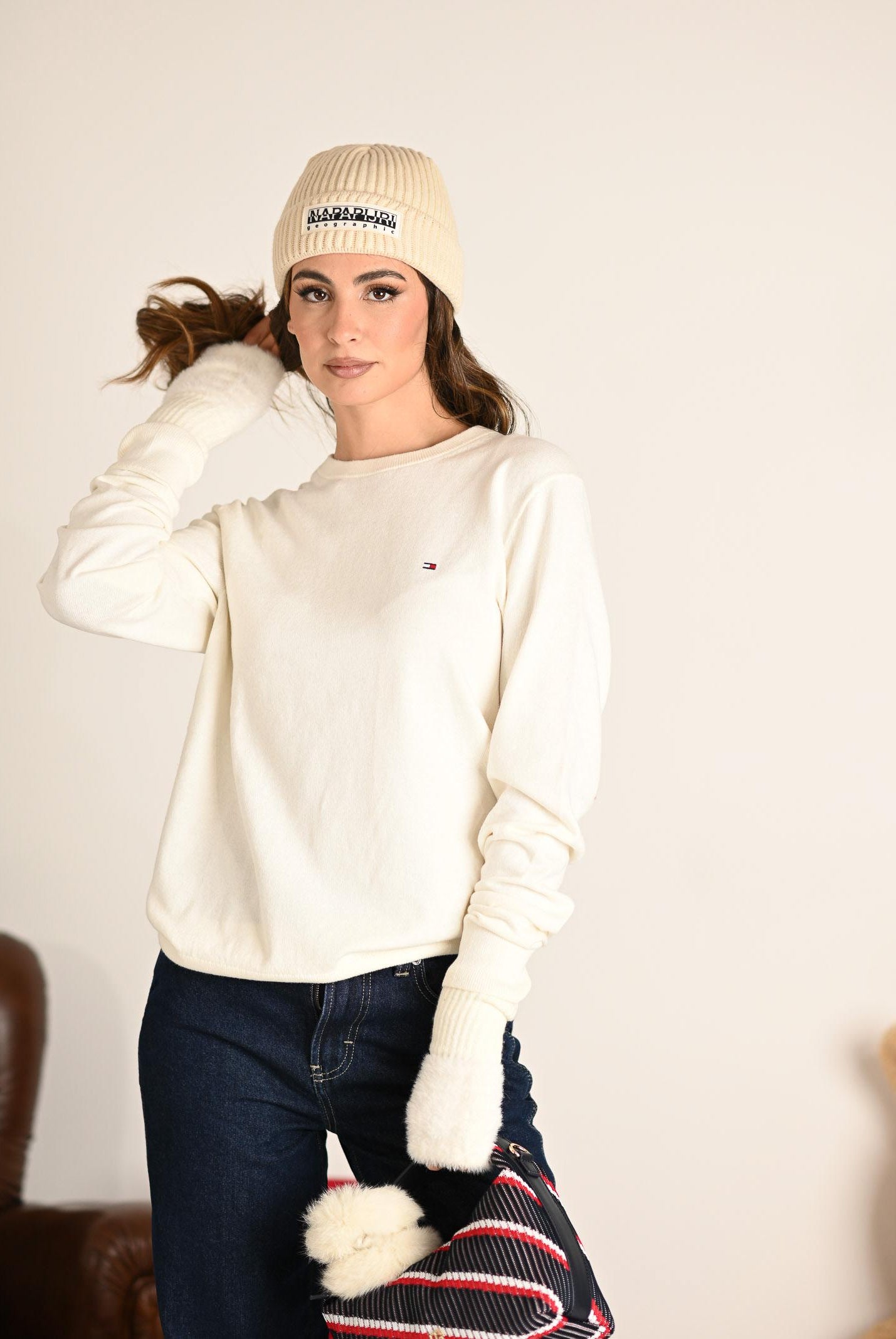 TOMMY HILFIGER Maglioncino girocollo panna da uomo con logo MW0MW28046Z00 . TOMMY HILFIGER