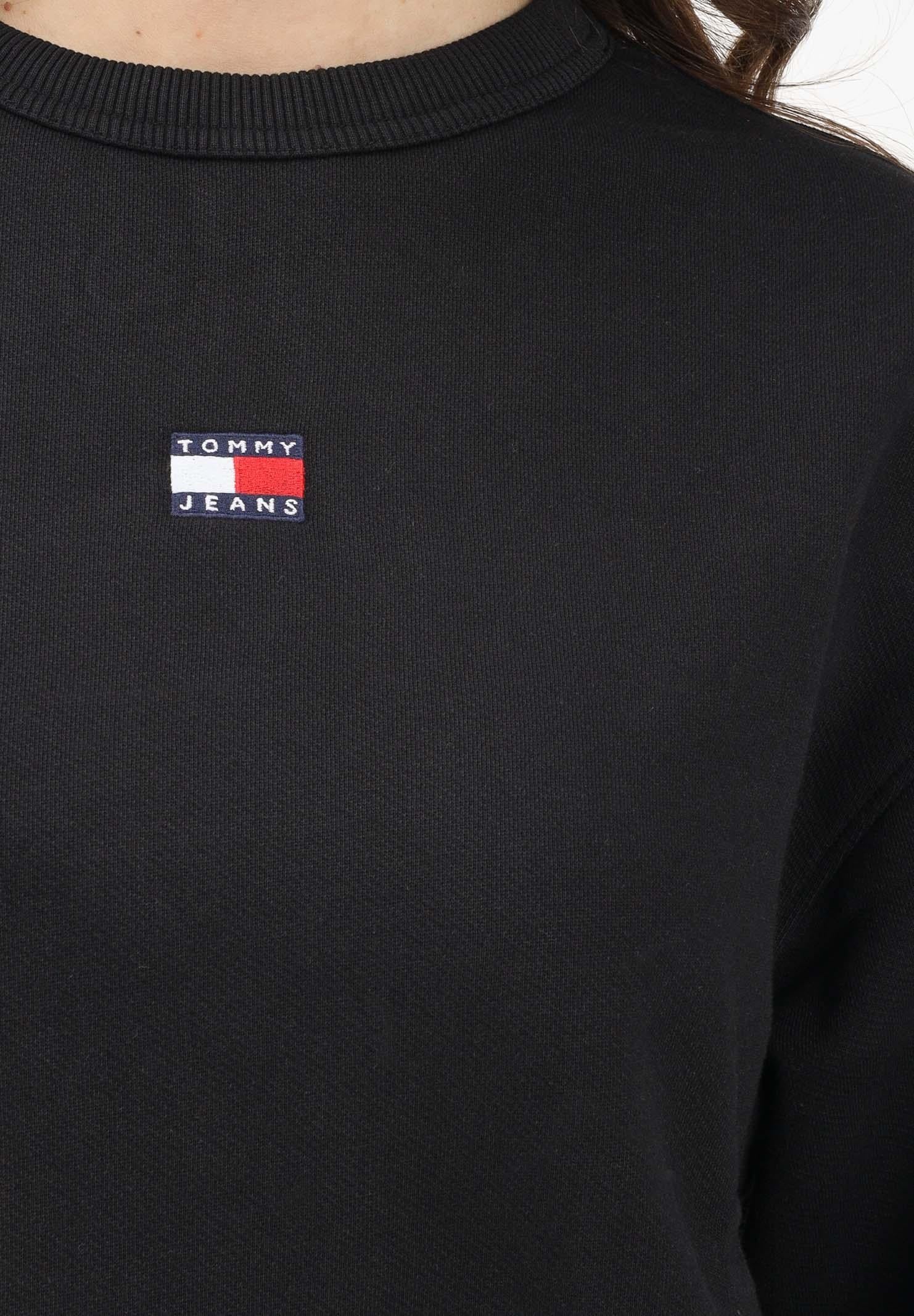 TOMMY JEANS Felpa girocollo nera da donna con logo DW0DW17325 BDS TOMMY JEANS