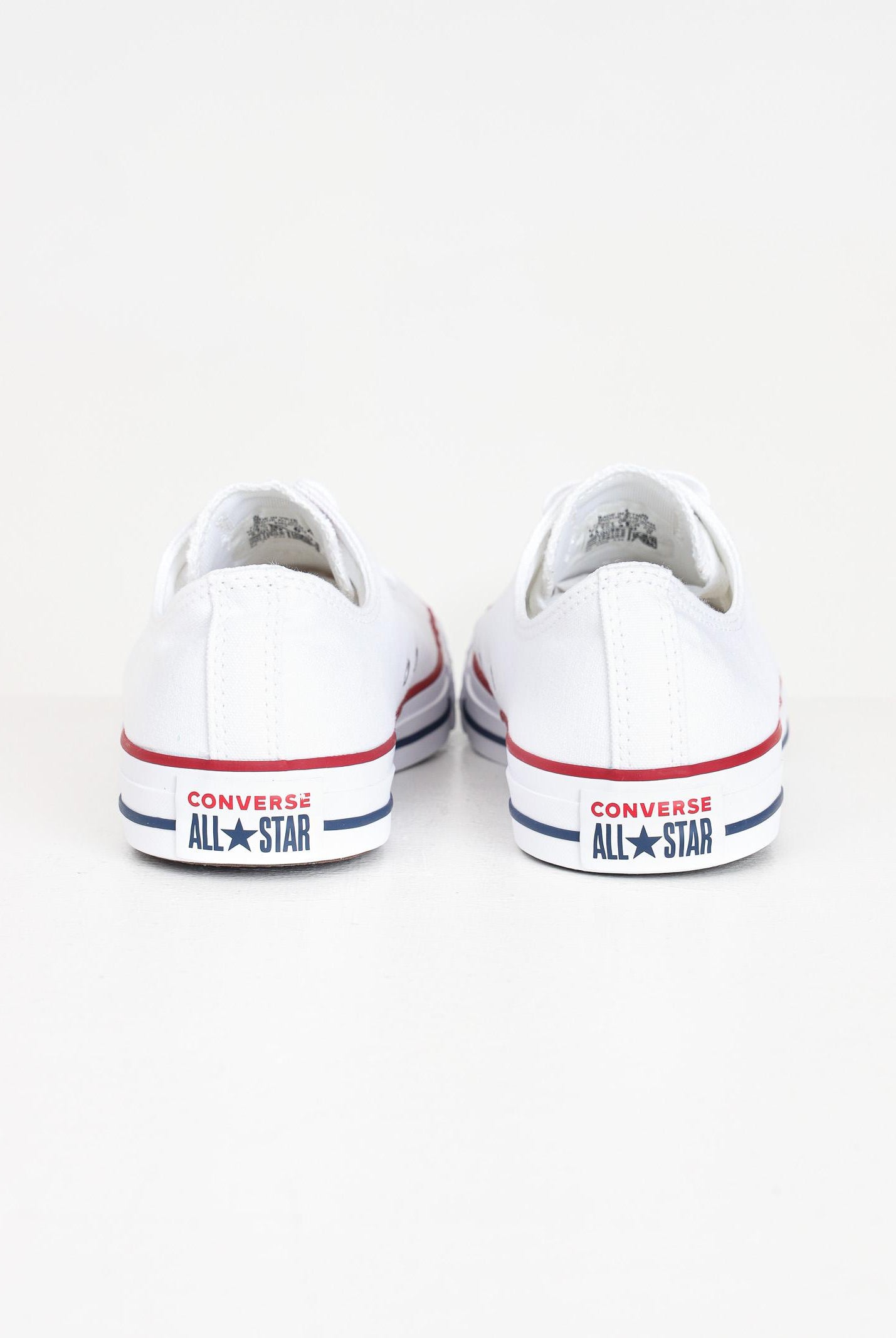 CONVERSE Sneakers CHUCK TAYLOR ALL STAR CLASSIC bianche per uomo e donna M7652C . CONVERSE