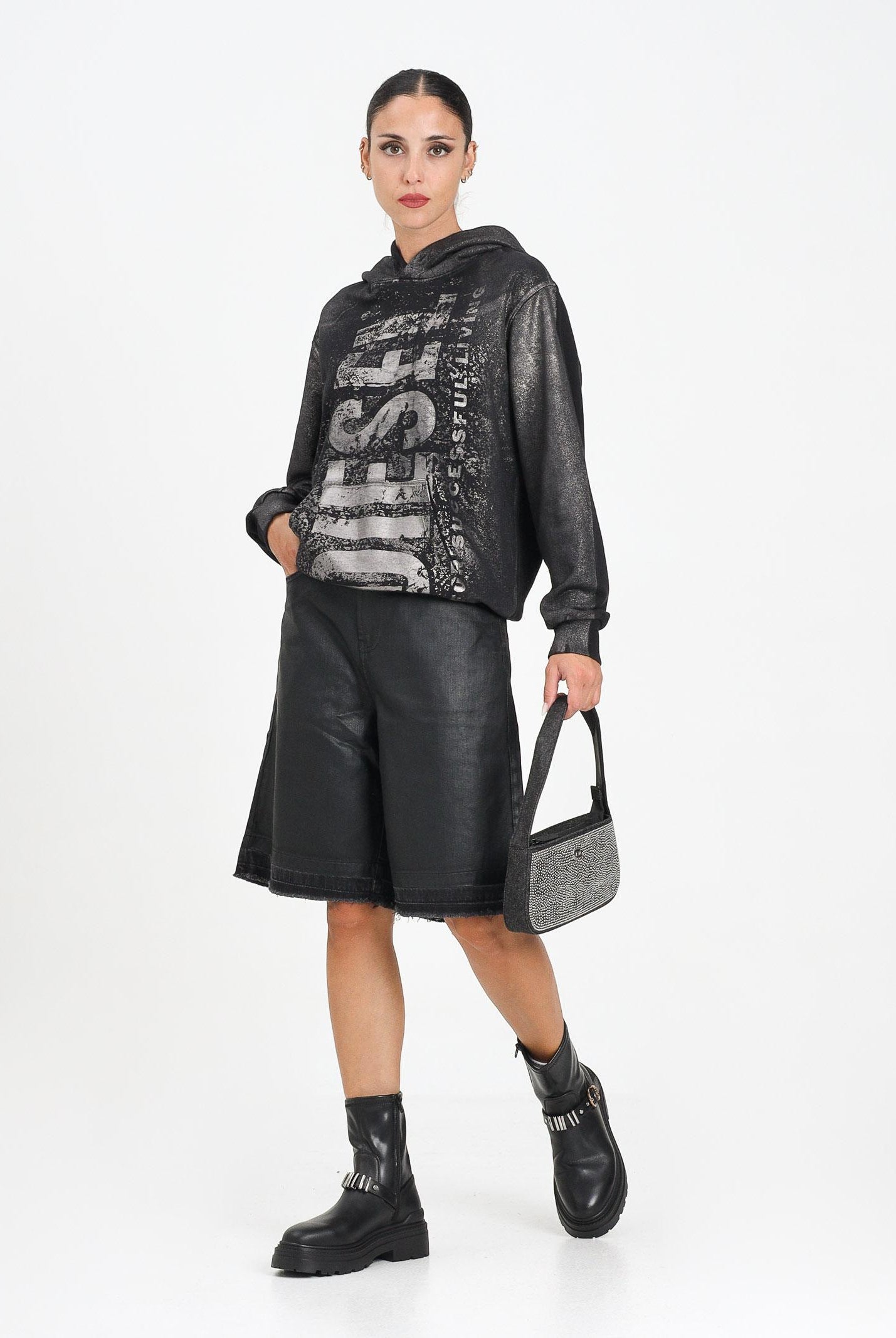 DIESEL Bermuda in denim nero per donna e ragazze con orli a taglio vivo J02351KXBPX K02 DIESEL