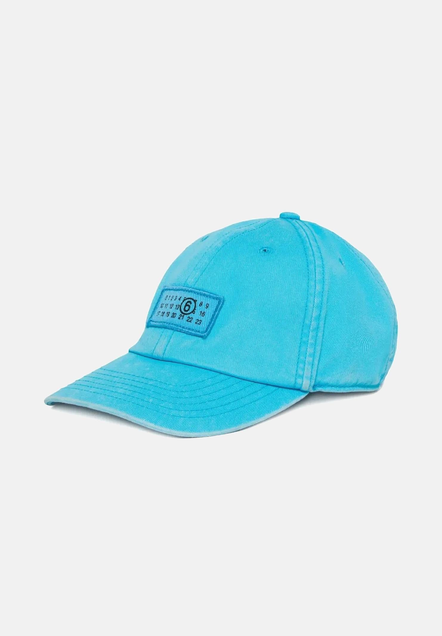 MAISON MARGIELA Cappello con visiera azzurro per uomo e donna rifinito da logo M61030MM05S M6809 MAISON MARGIELA