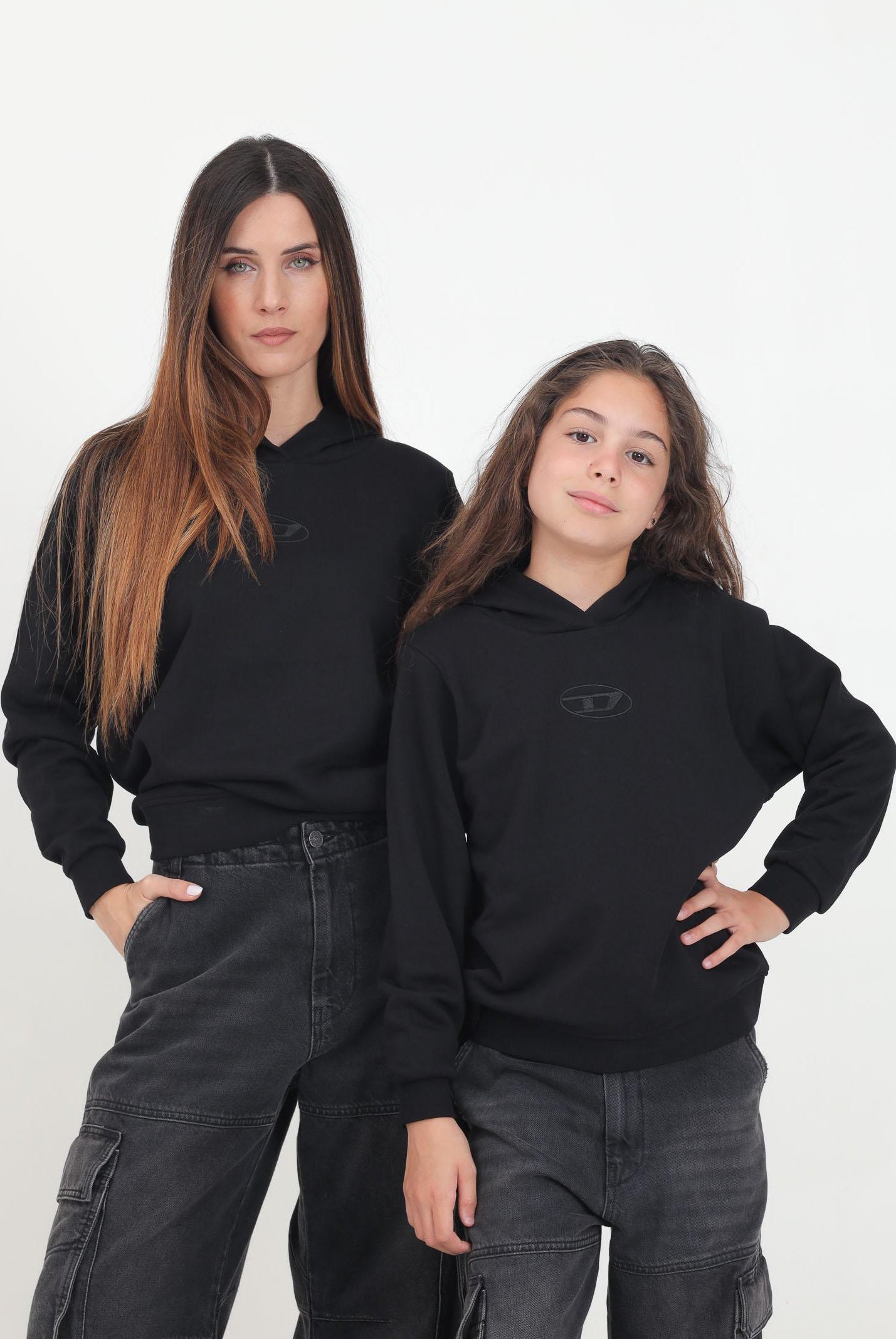 Felpa con cappuccio nera per donna e bambina con logo Oval D ricamato J02014KYAX3 K900 DIESEL