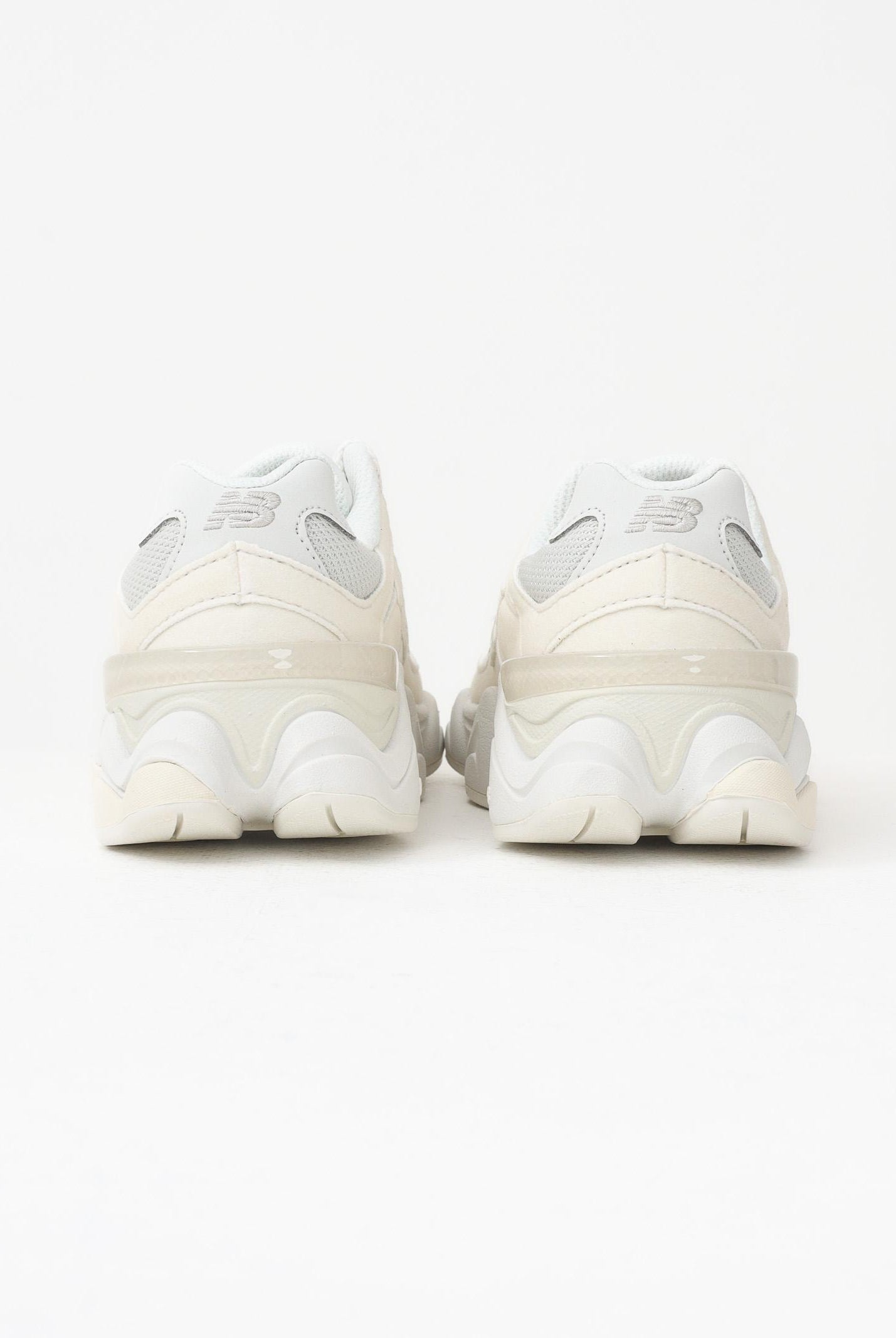 NEW BALANCE Sneakers 9060 Lace grigio ghiaccio per bambino e bambina PC9060LL . NEW BALANCE