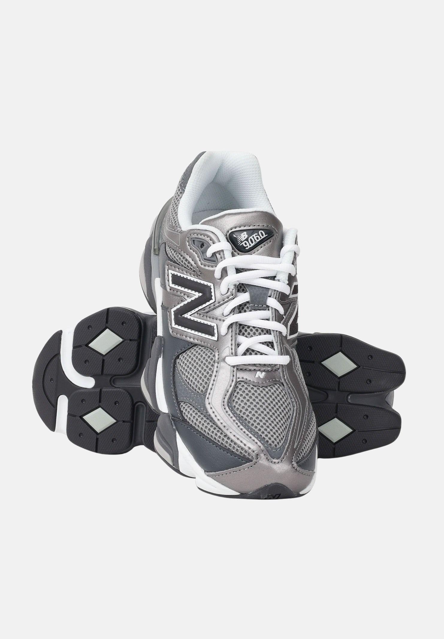 NEW BALANCE Sneakers 9060 Lace grigie per uomo e donna G90603BN . NEW BALANCE