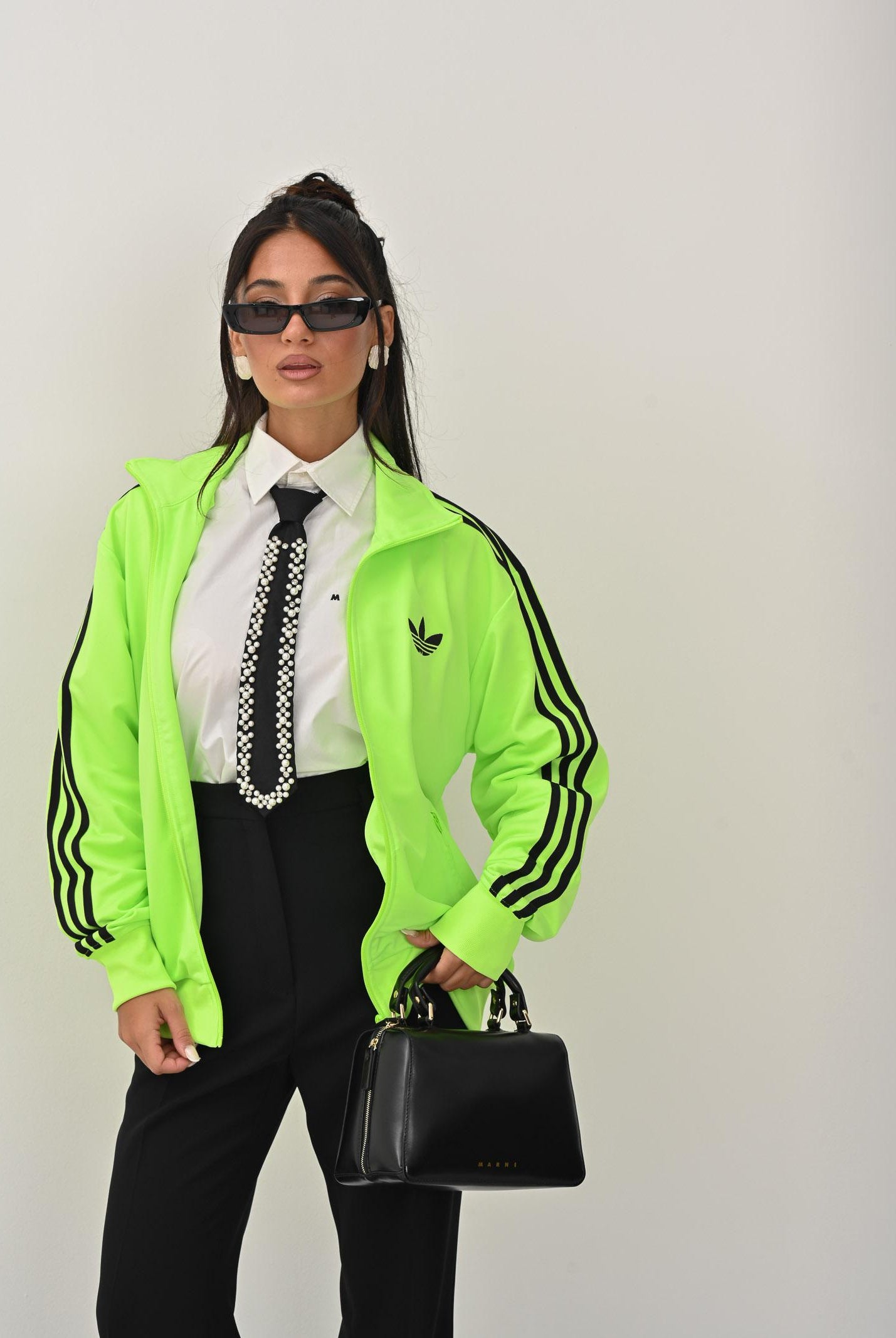 ADIDAS ORIGINALS Felpa con zip adicolor Classic Firebird Loose verde fluo da donna JX7859 . ADIDAS ORIGINALS