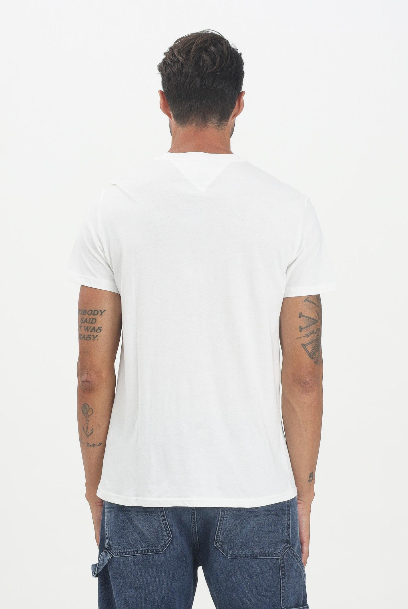 TOMMY JEANS T-shirt a manica corta bianca da uomo con logo DM0DM21780 YBL TOMMY JEANS