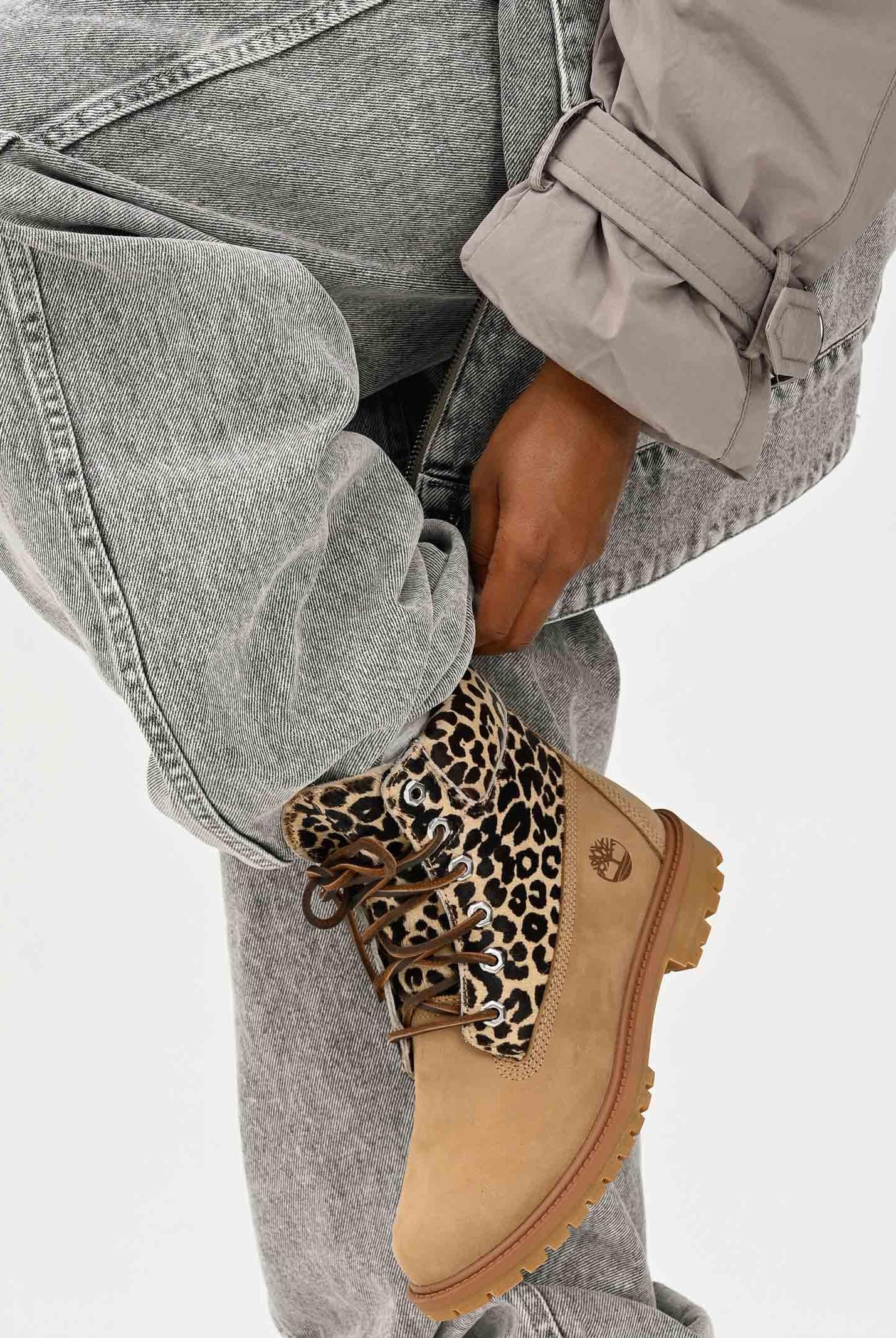 TIMBERLAND Anfibi Timberland® Premium 6-Inch beige e animalier da donna TB0A5M5NEN31 . TIMBERLAND