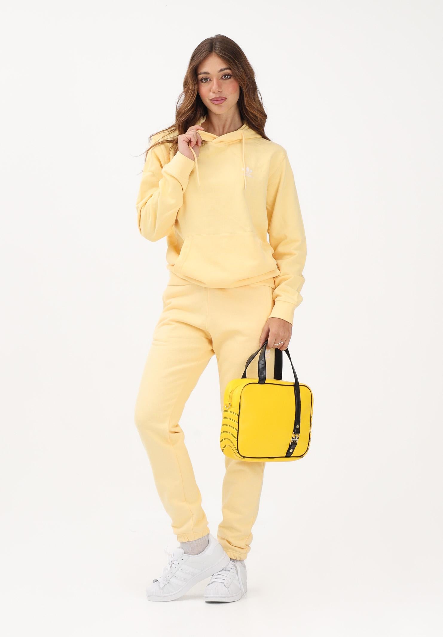 ADIDAS ORIGINALS Pantalone sportivo TREFOIL ESSENTIALS giallo per uomo e donna KE1159 . ADIDAS ORIGINALS