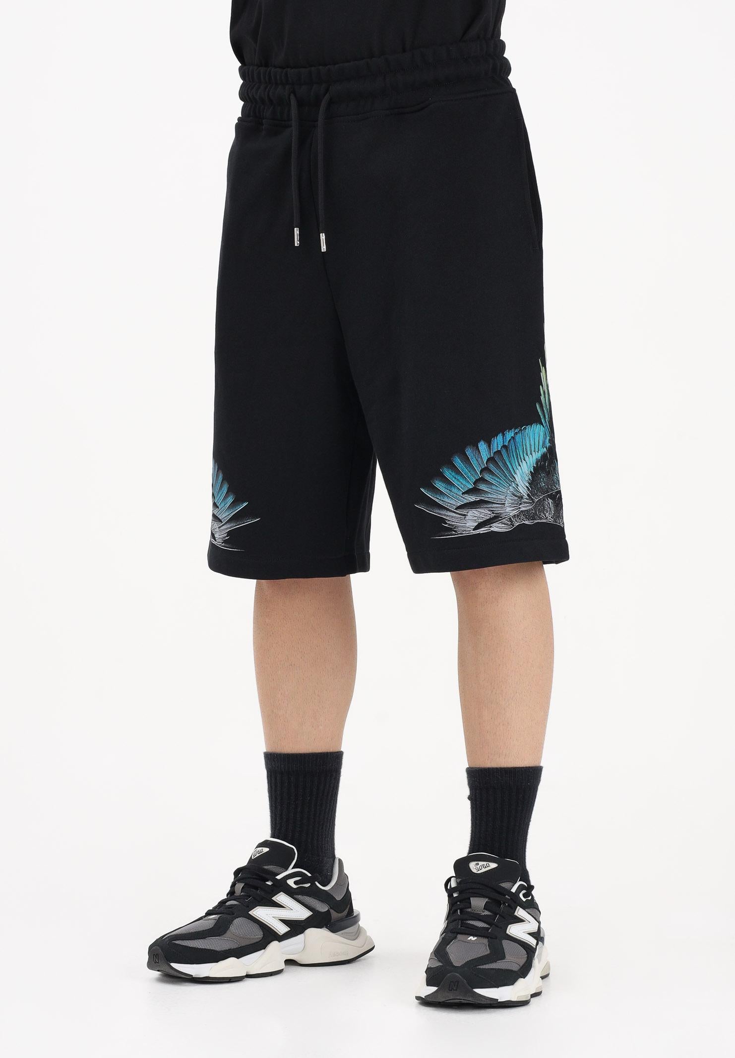 MARCELO BURLON COUNTY OF MILAN Shorts sportivo nero da uomo con stampa S6CMMABE026 110 MARCELO BURLON COUNTY OF MILAN