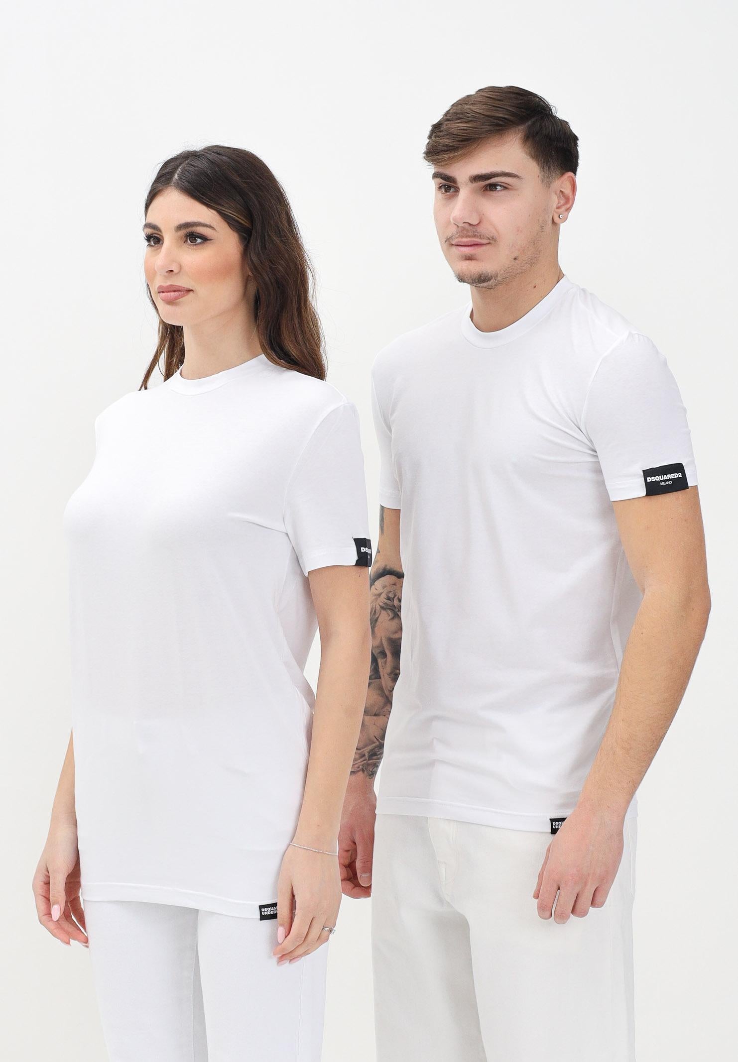 DSQUARED2 T-shirt a manica corta bianca per uomo e donna con patch logo D9M205720 100 DSQUARED2