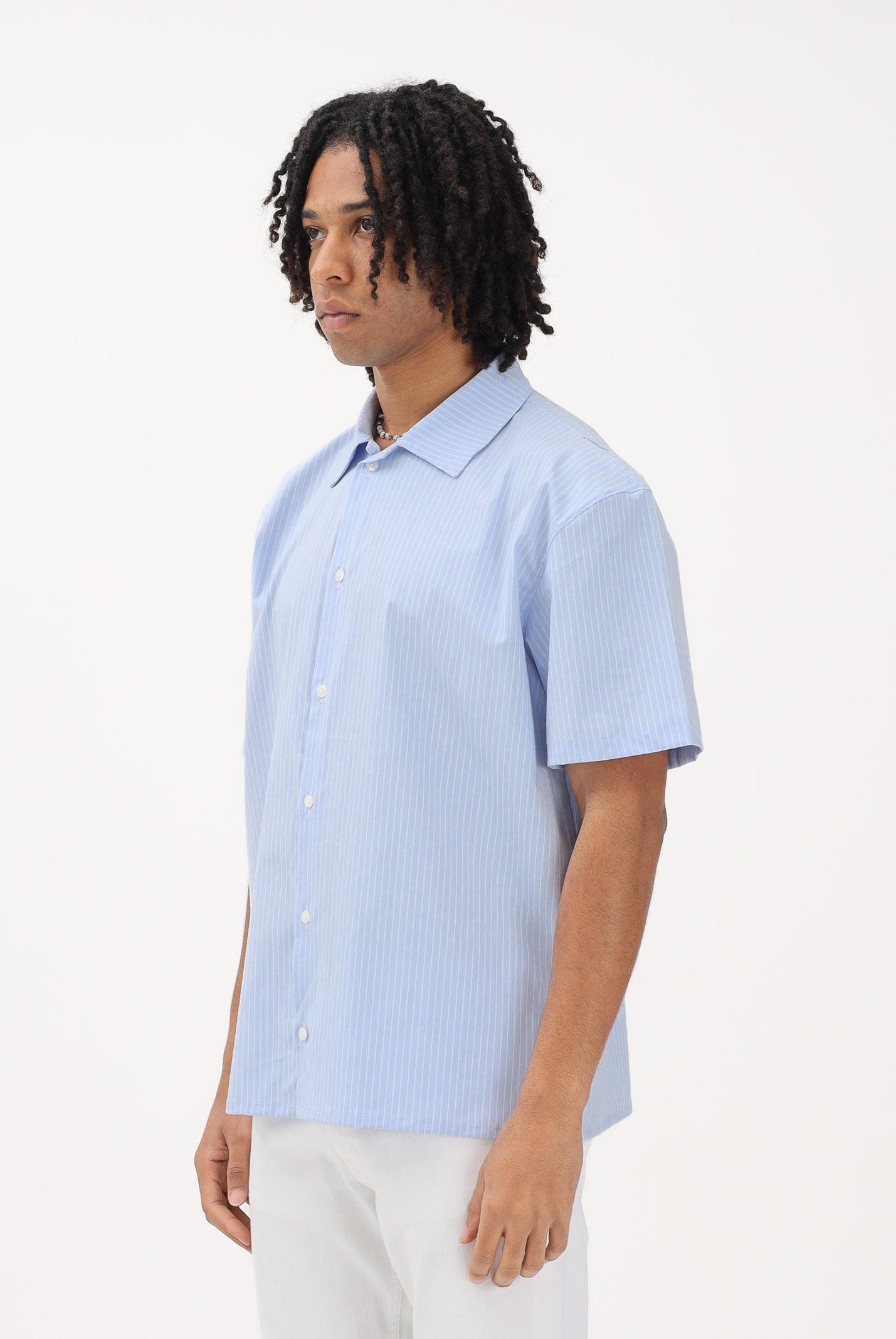 DISCLAIMER Camicia a manica corta azzurra da uomo con motivo a righe 26EDS55529 CE DISCLAIMER