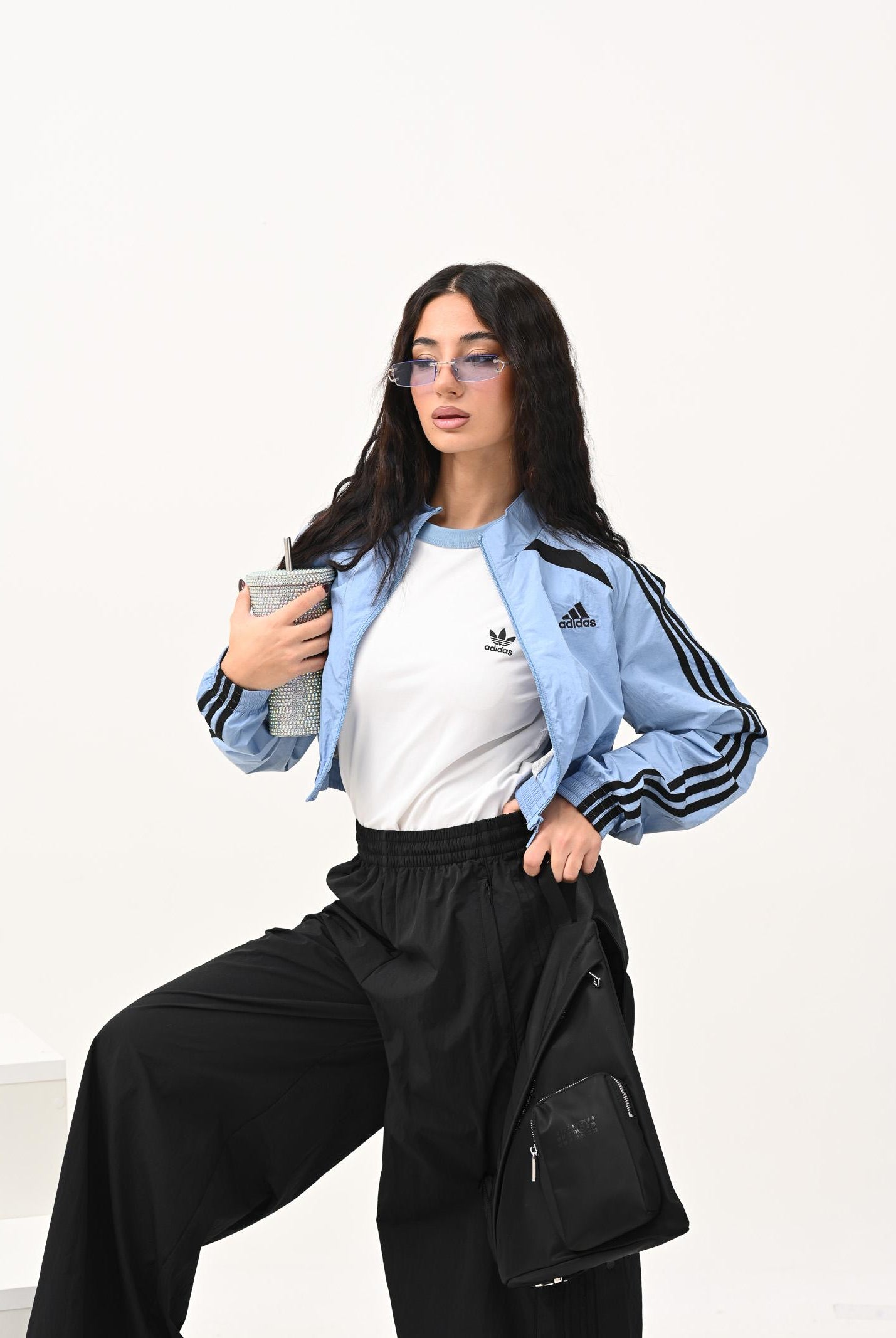 ADIDAS ORIGINALS Giacca a vento Teamgeist adicolor Cropped azzurra da donna JZ8277 . ADIDAS ORIGINALS