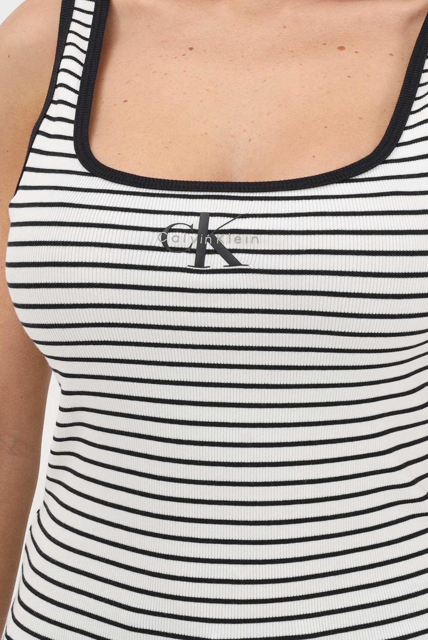 CALVIN KLEIN JEANS Canotta bianca e nera da donna a righe con logo LV047F832G XDY CALVIN KLEIN JEANS