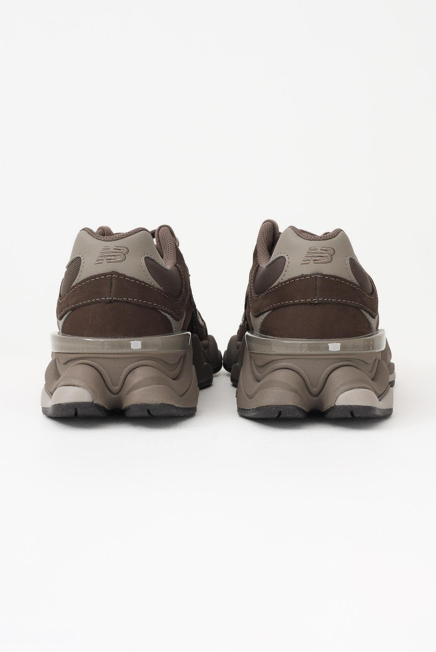 NEW BALANCE Sneakers 9060 marroni da uomo U9060493 . NEW BALANCE