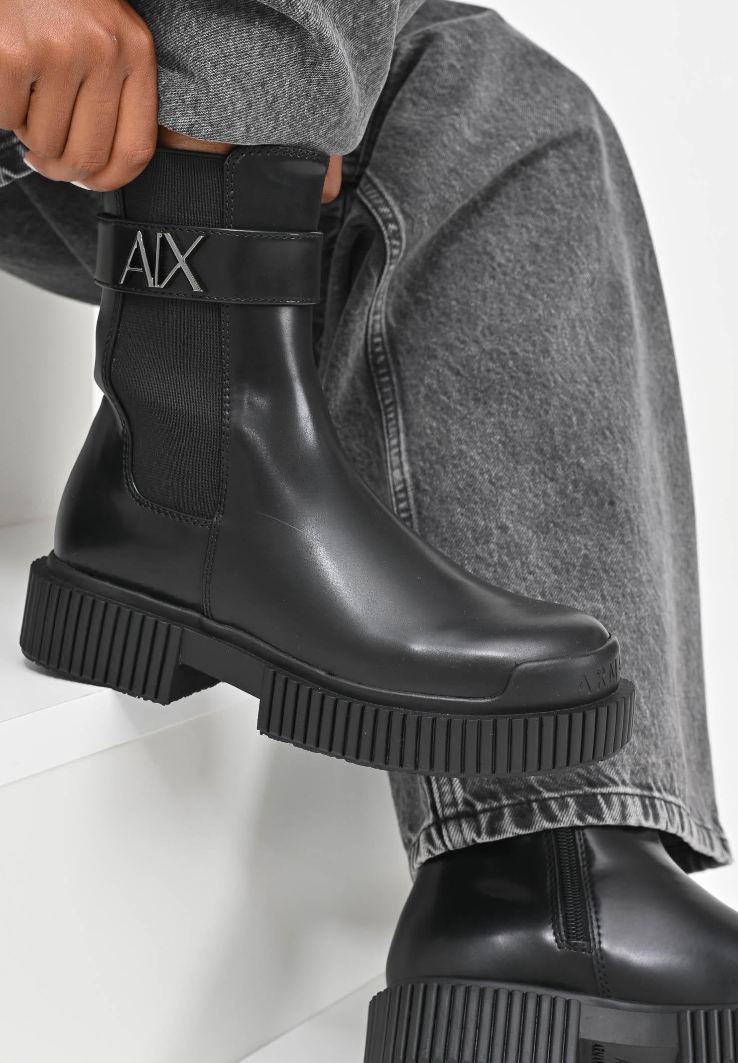 ARMANI EXCHANGE Stivali bassi neri da donna con logo A|X XW001634AF17474 UC001 ARMANI EXCHANGE