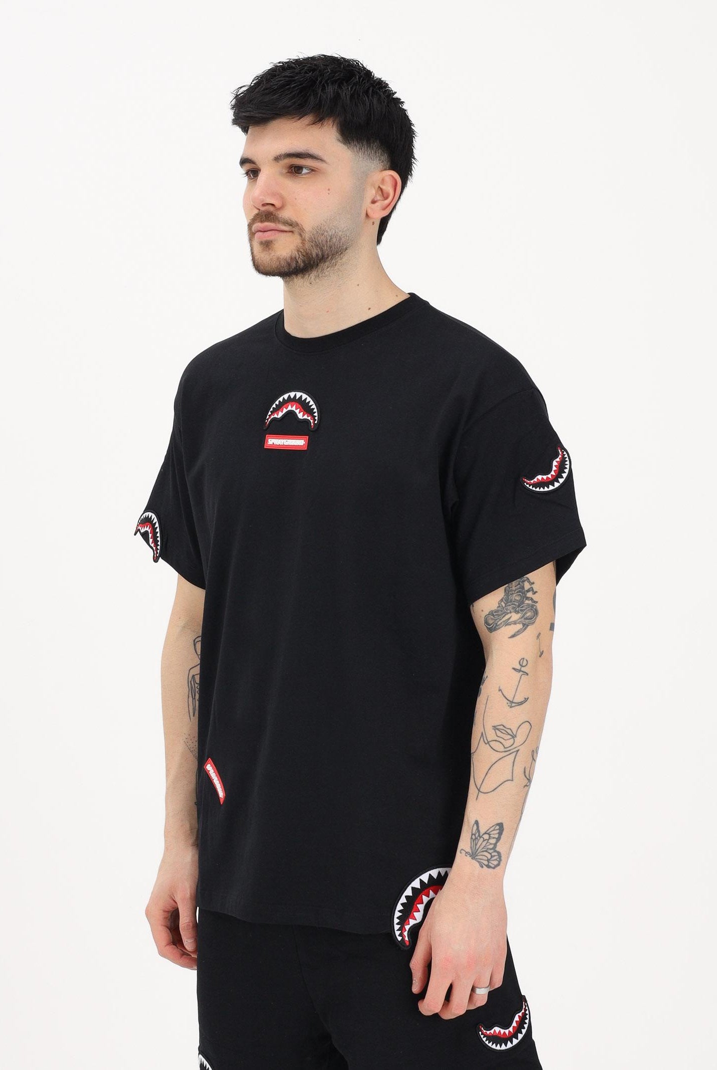 SPRAYGROUND T-shirt a manica corta nera da uomo con dettagli grafici "shark" SP846BLK . SPRAYGROUND