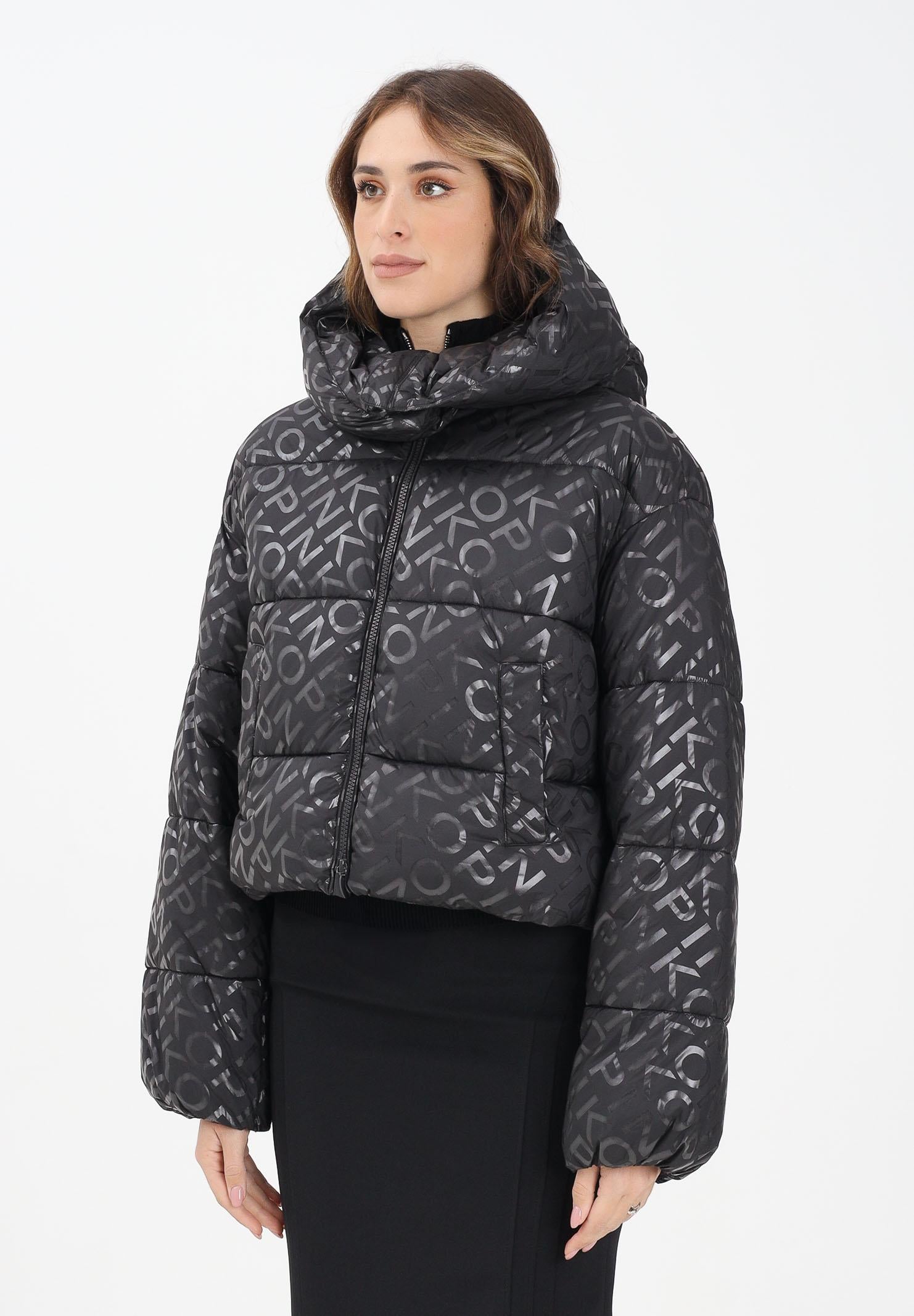 PINKO Piumino nero da donna con logo all-over 105438A2PY Z99 PINKO